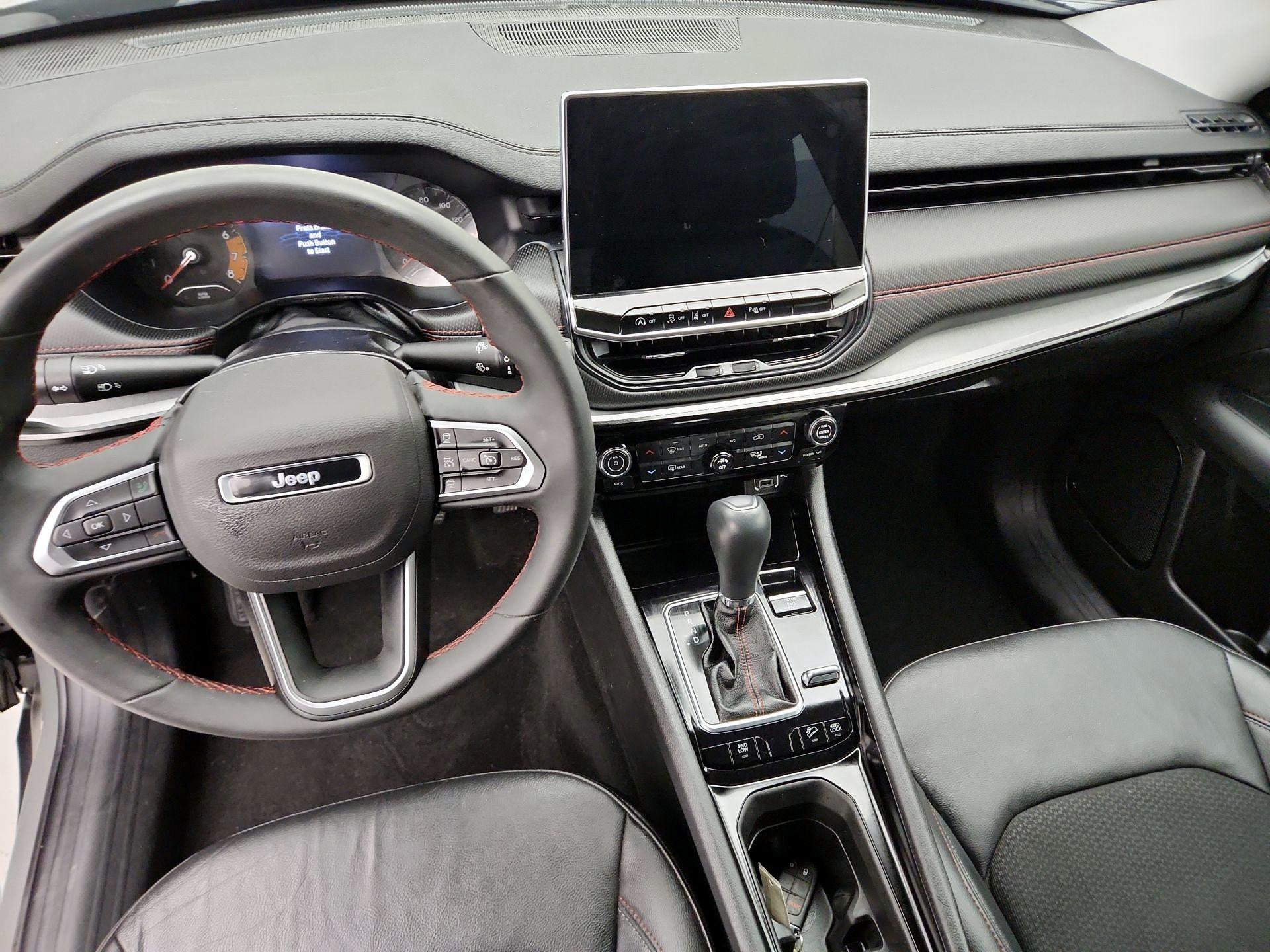 Thumbnail: 2022 Jeep Compass - 9