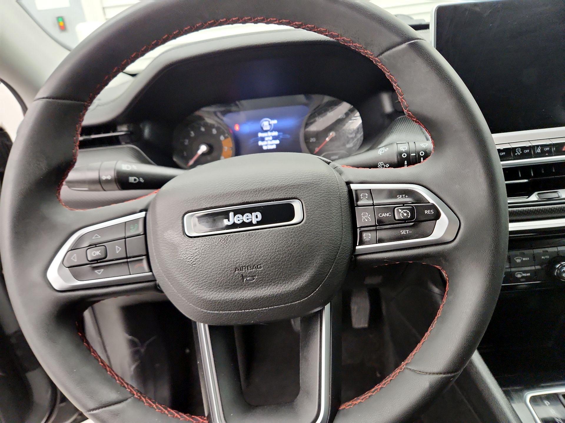 Thumbnail: 2022 Jeep Compass - 10