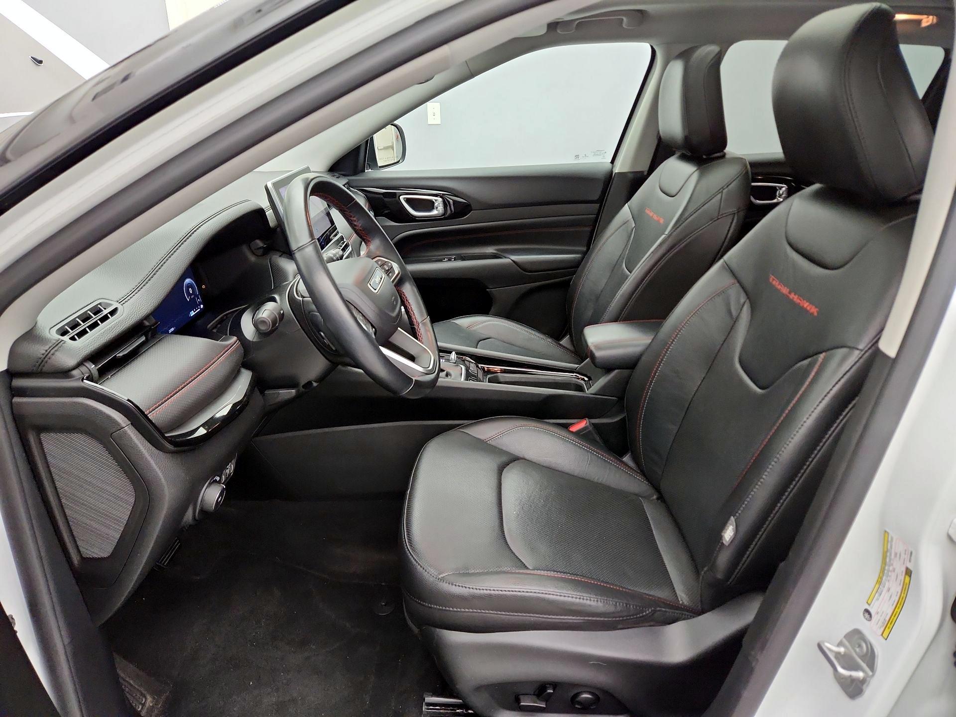 Thumbnail: 2022 Jeep Compass - 11