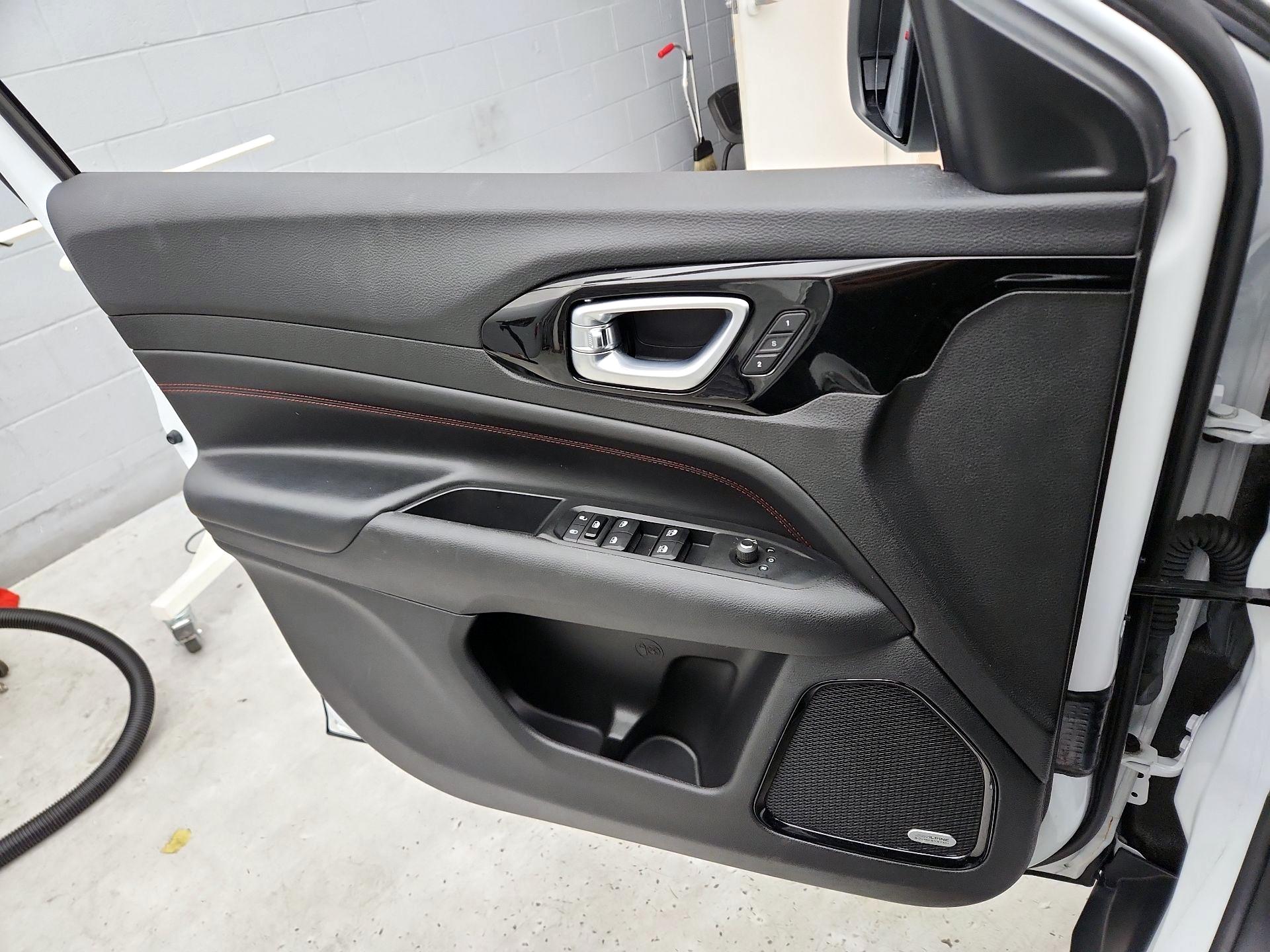 Thumbnail: 2022 Jeep Compass - 12