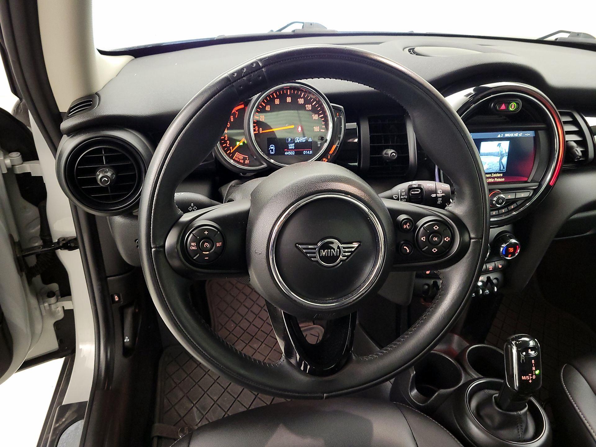 Thumbnail: 2021 MINI Cooper Hardtop - 10