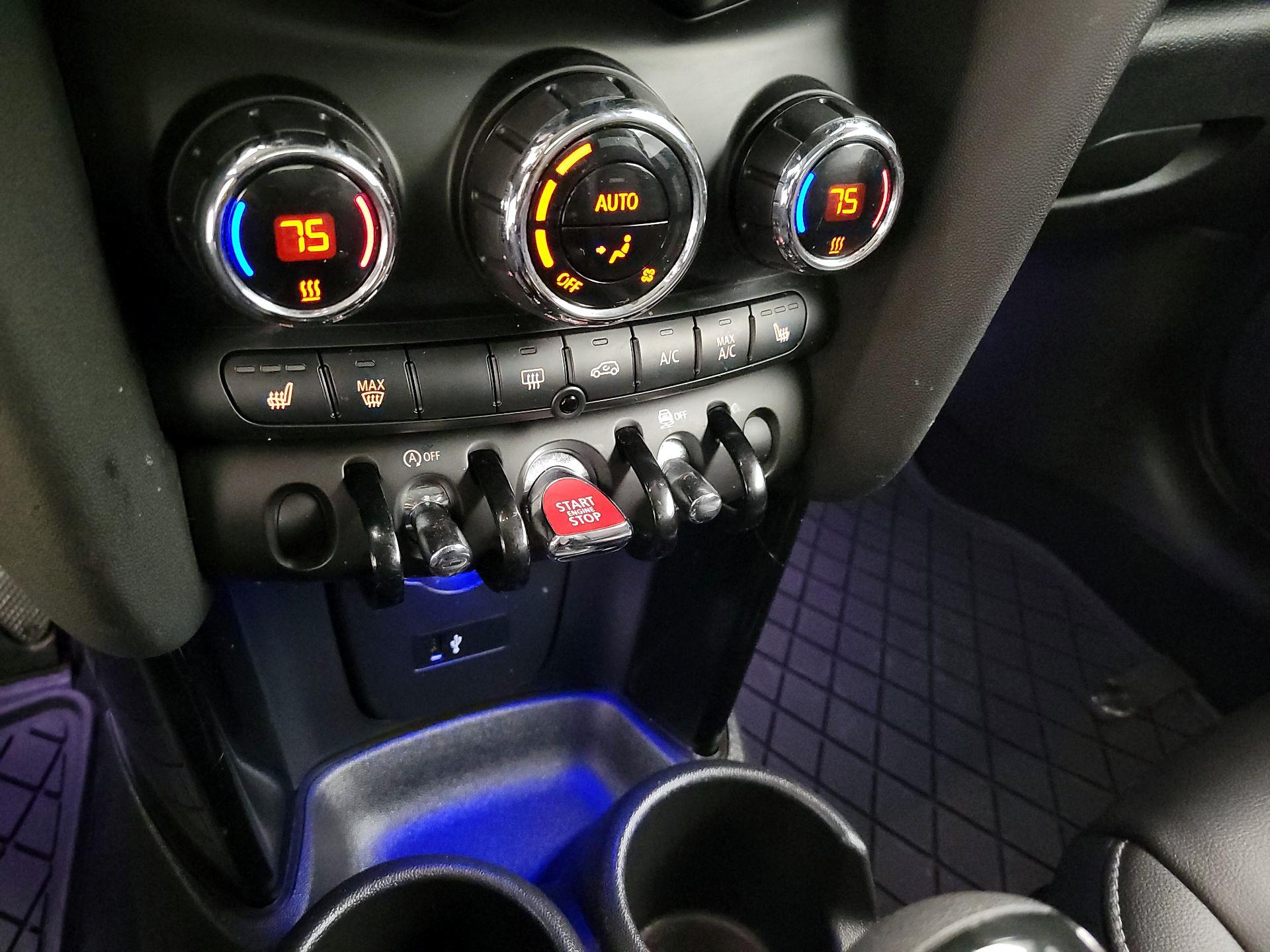 Thumbnail: 2021 MINI Cooper Hardtop - 16