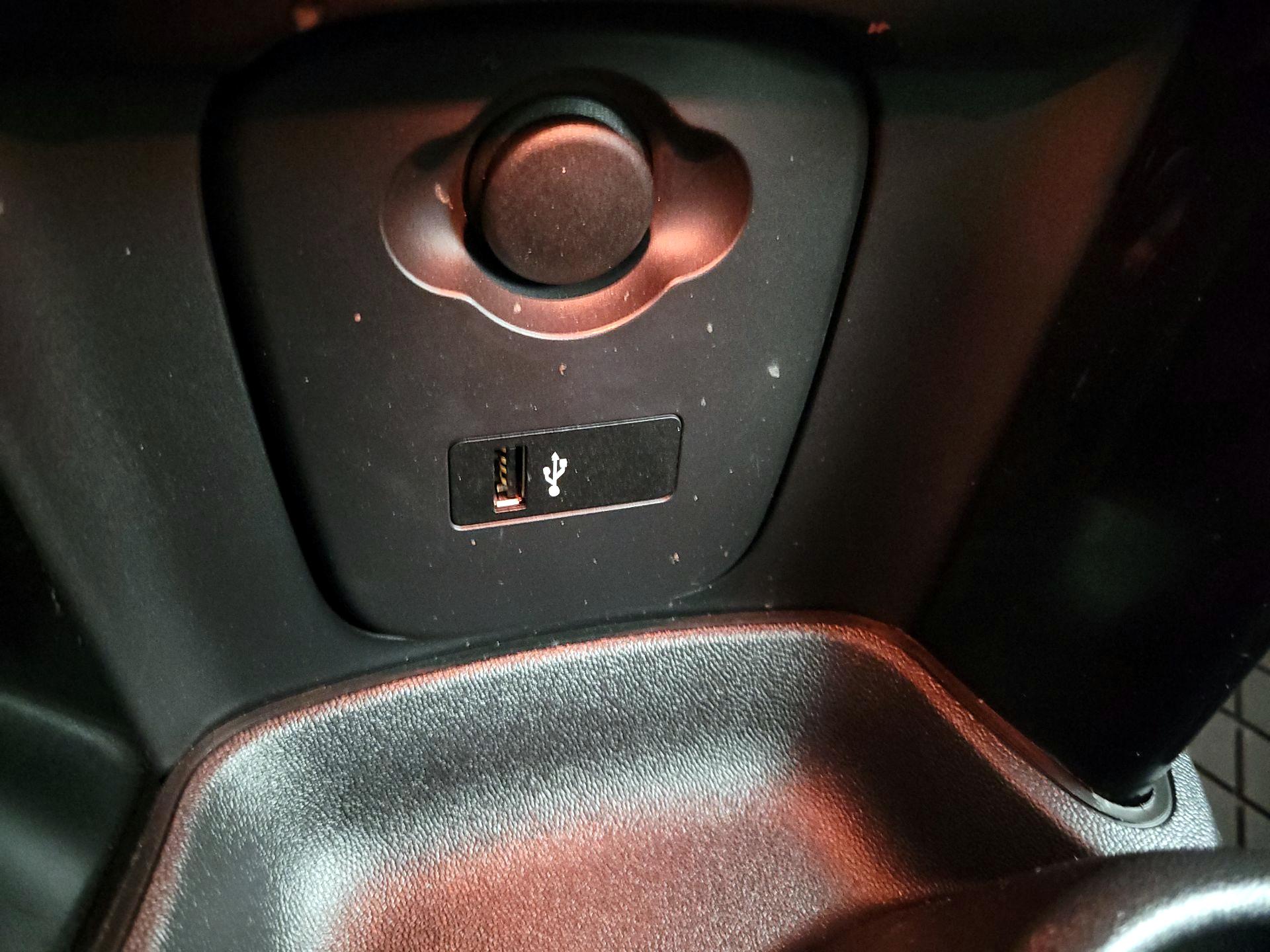 Thumbnail: 2021 MINI Cooper Hardtop - 18