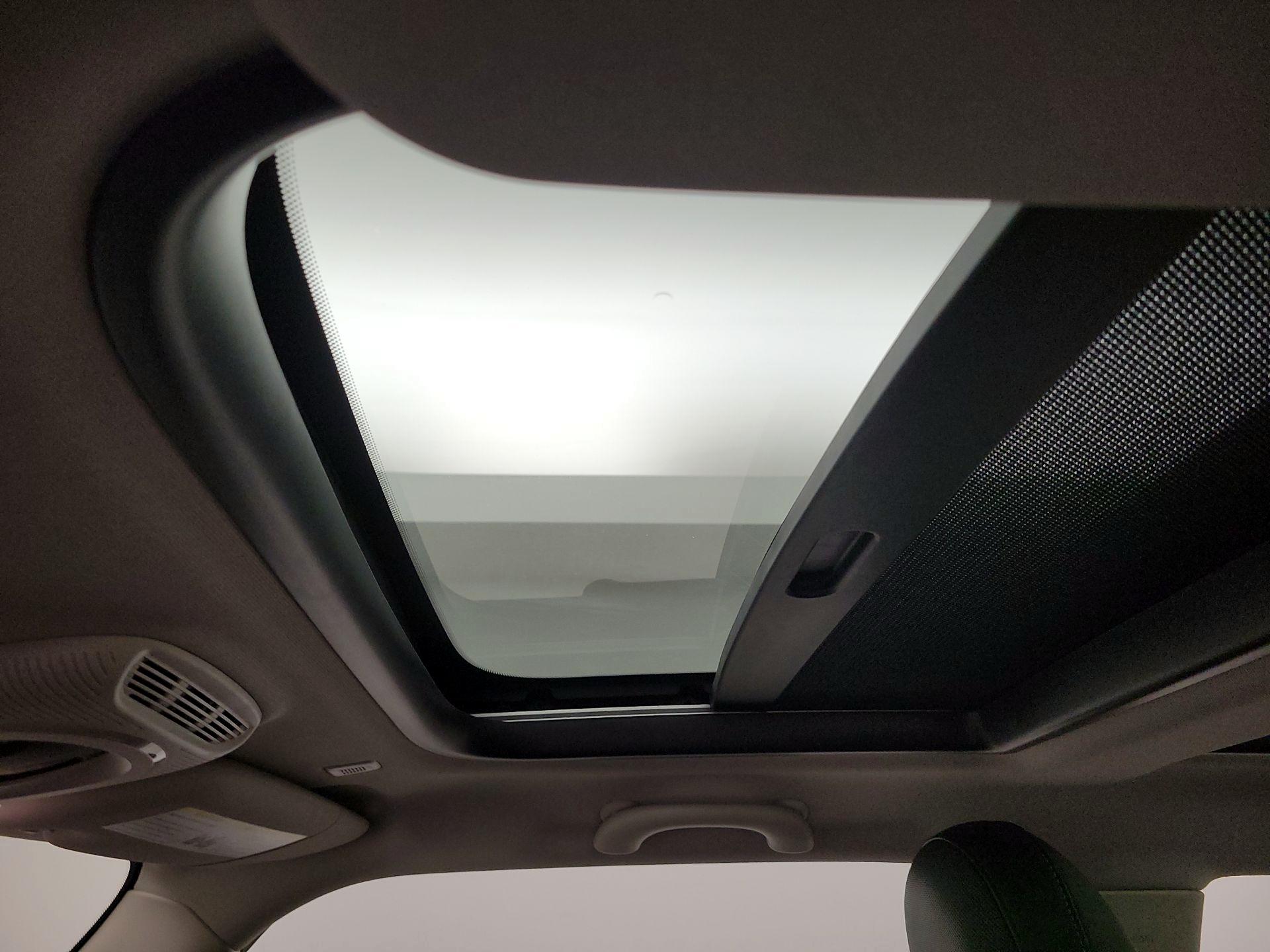 Thumbnail: 2021 MINI Cooper Hardtop - 19