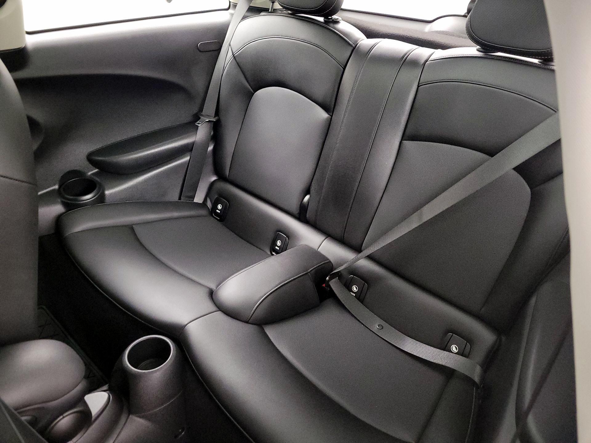 Thumbnail: 2021 MINI Cooper Hardtop - 20