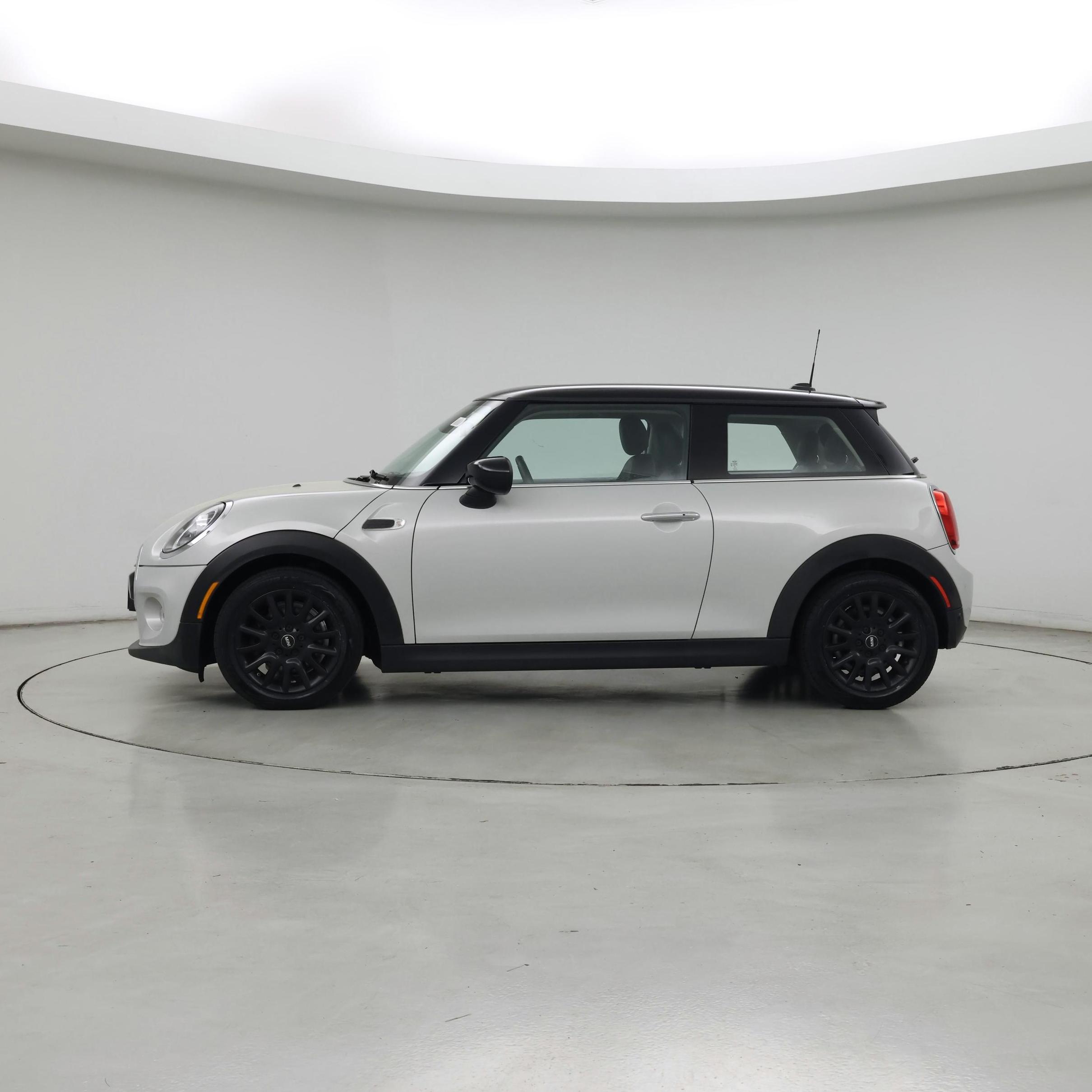 Thumbnail: 2021 MINI Cooper Hardtop - 3