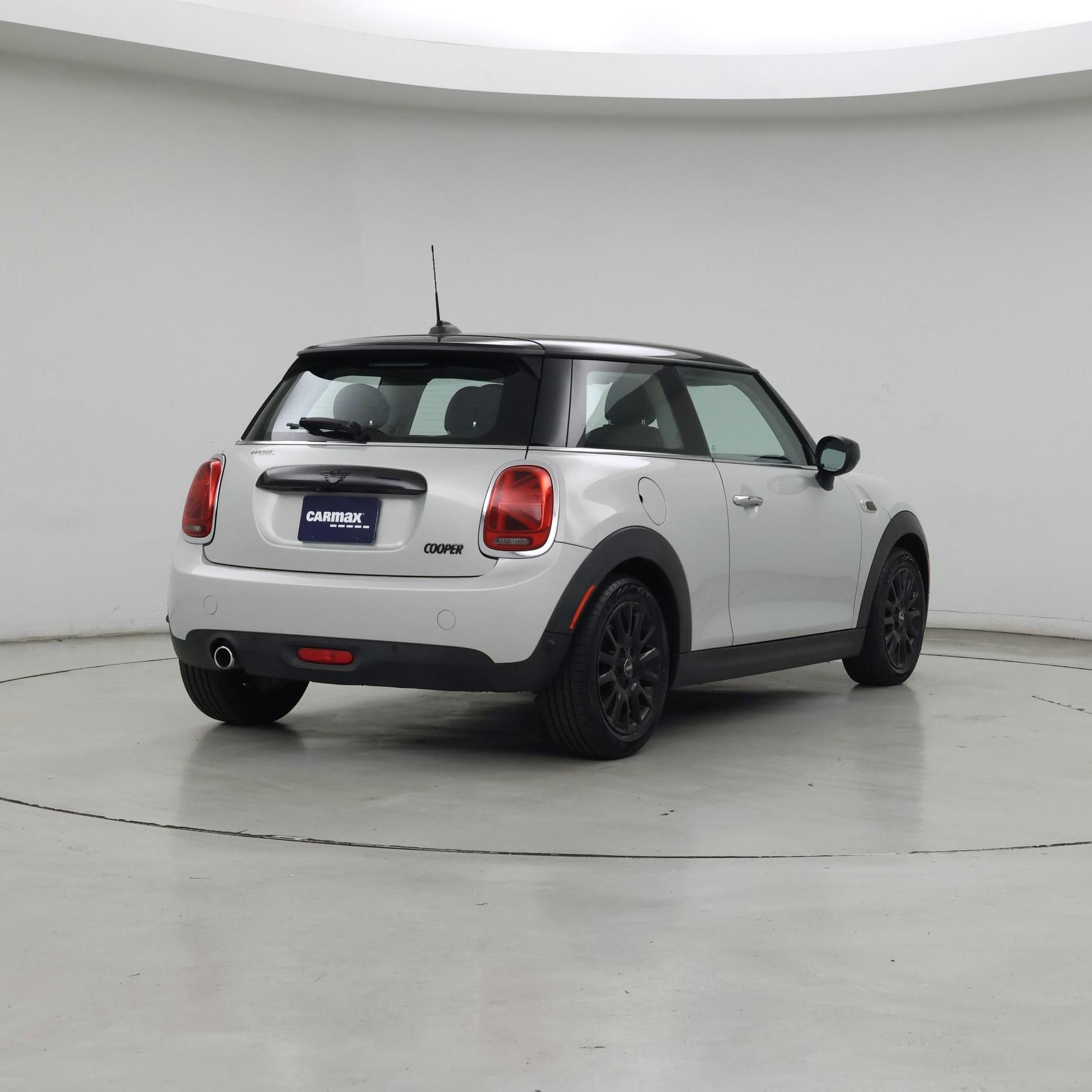 Thumbnail: 2021 MINI Cooper Hardtop - 8