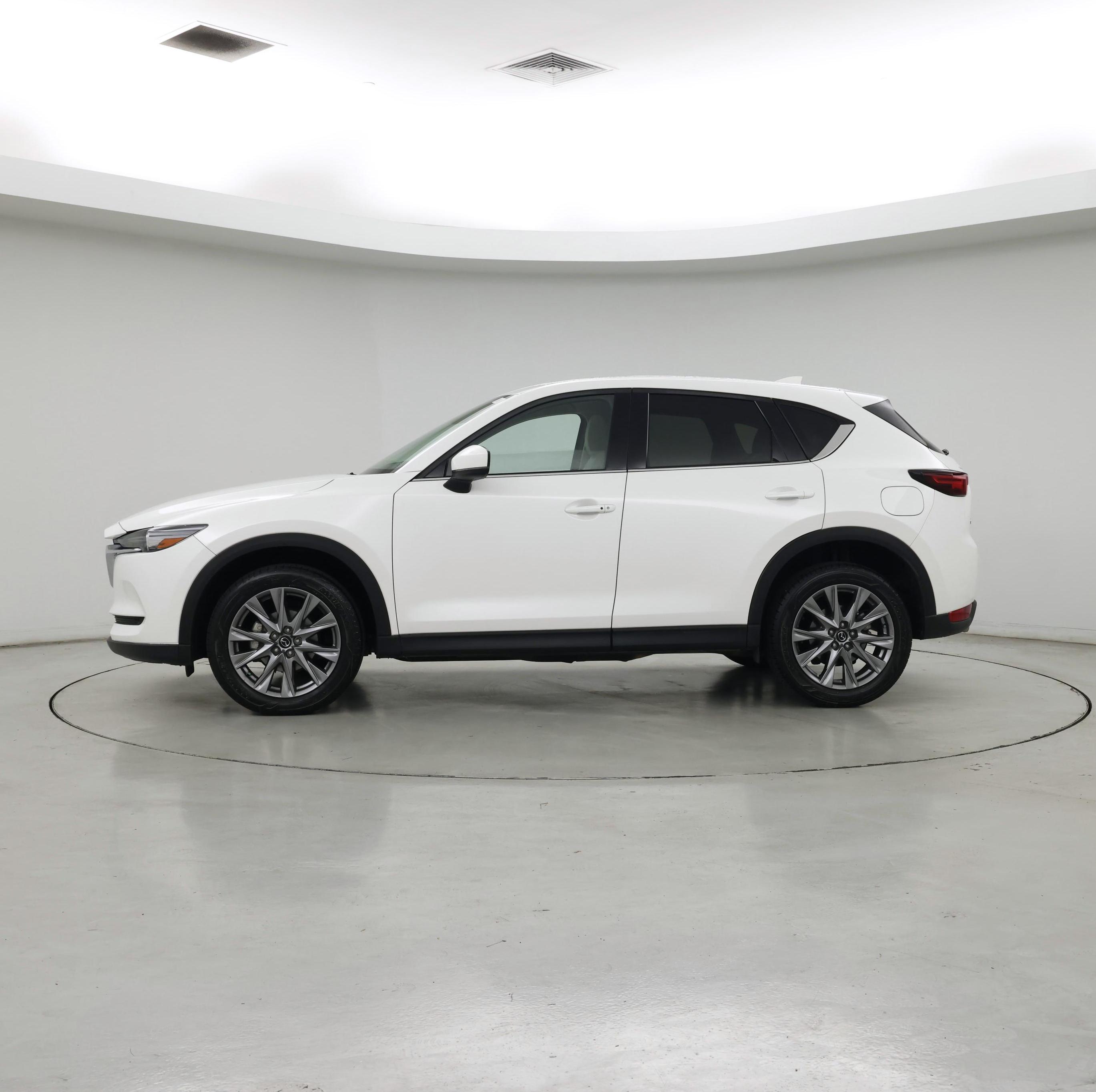 Thumbnail: 2021 Mazda CX-5 - 3