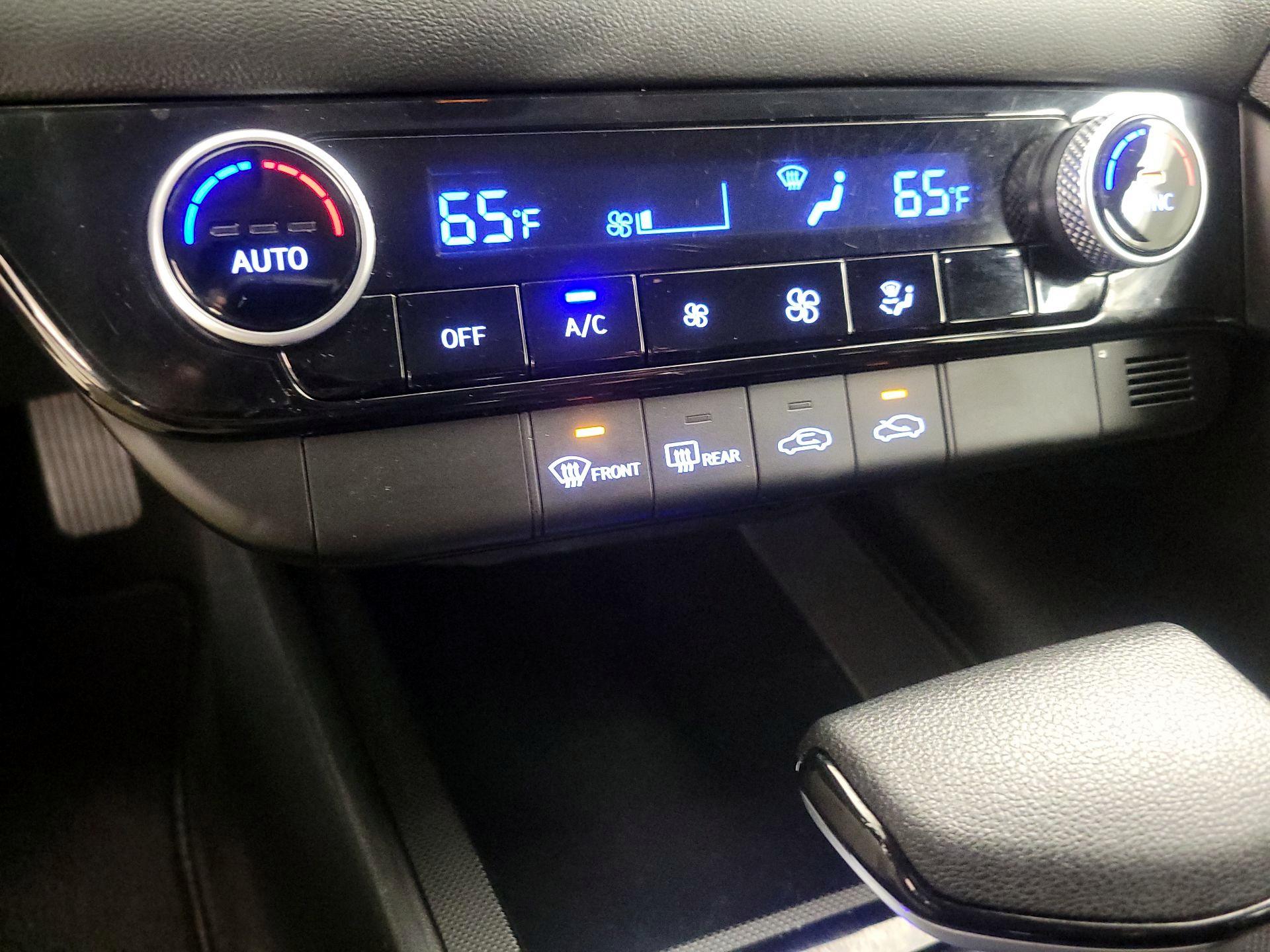 Thumbnail: 2024 Hyundai Elantra - 16