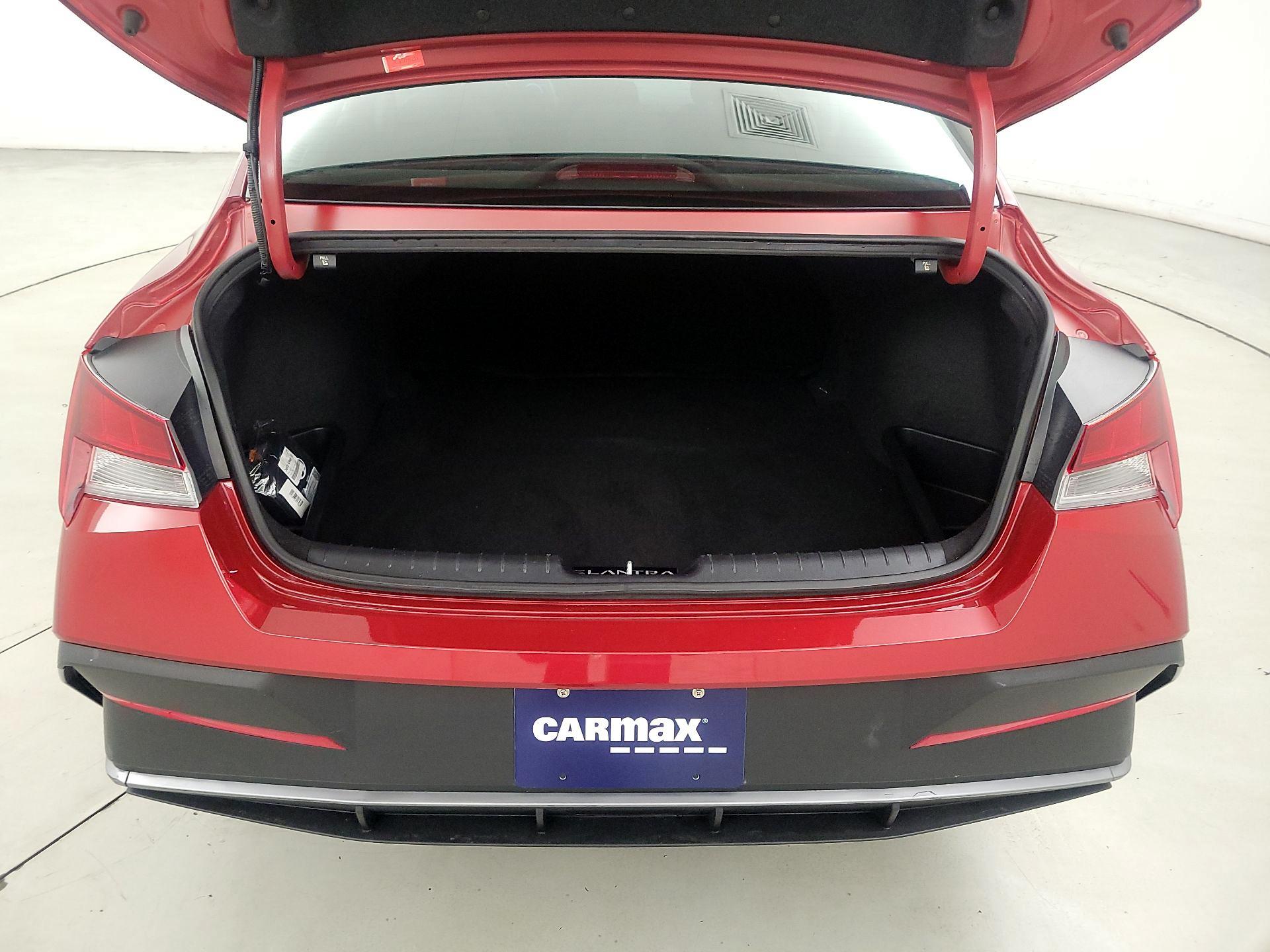 Thumbnail: 2024 Hyundai Elantra - 20