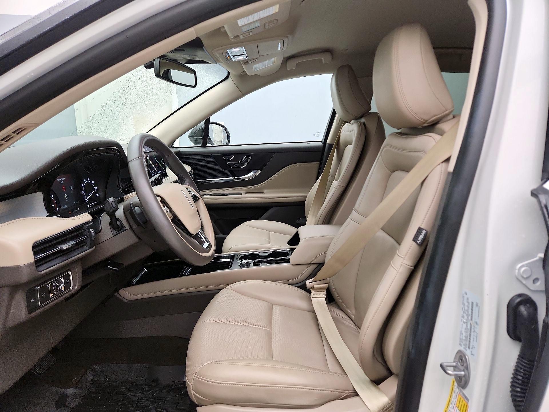 Thumbnail: 2021 Lincoln Corsair - 11