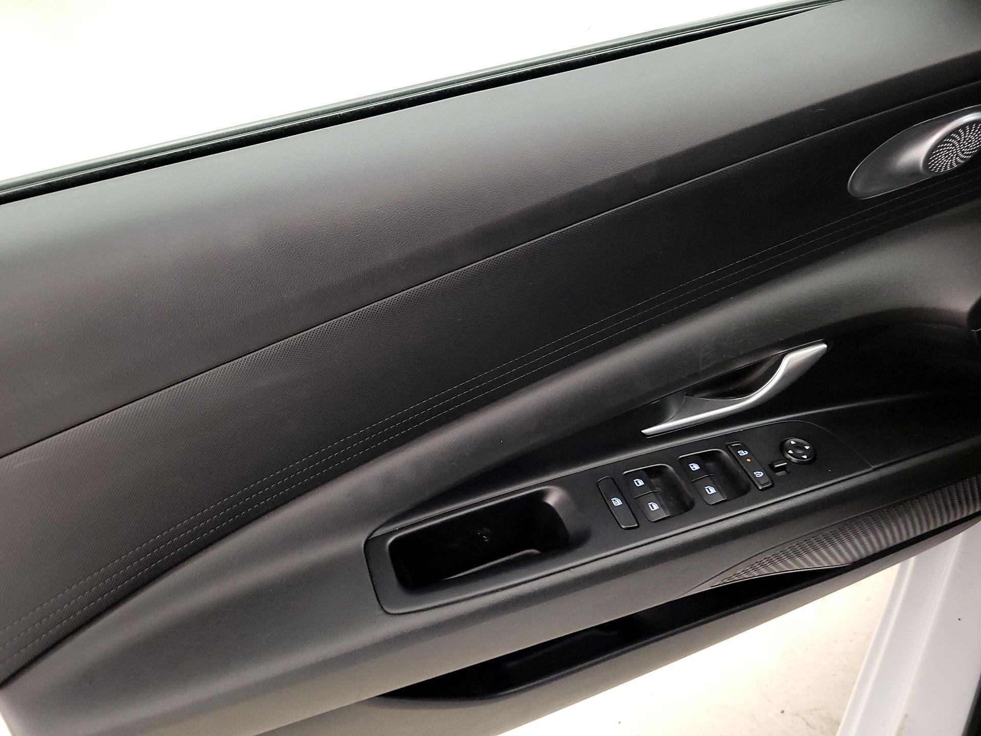 Thumbnail: 2024 Hyundai Elantra - 12