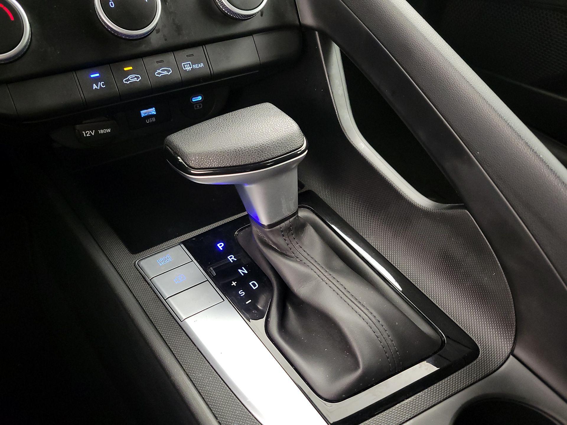 Thumbnail: 2024 Hyundai Elantra - 17