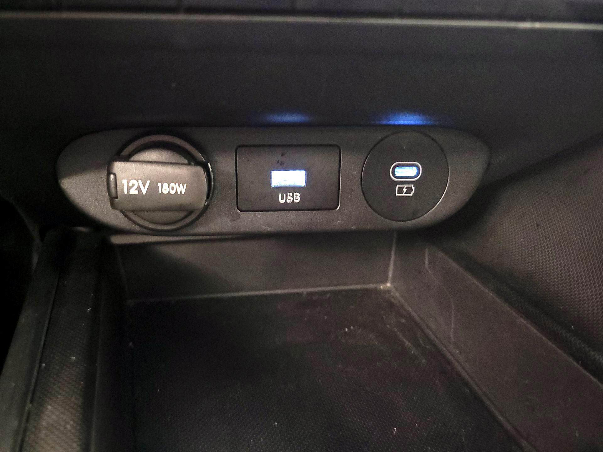 Thumbnail: 2024 Hyundai Elantra - 18