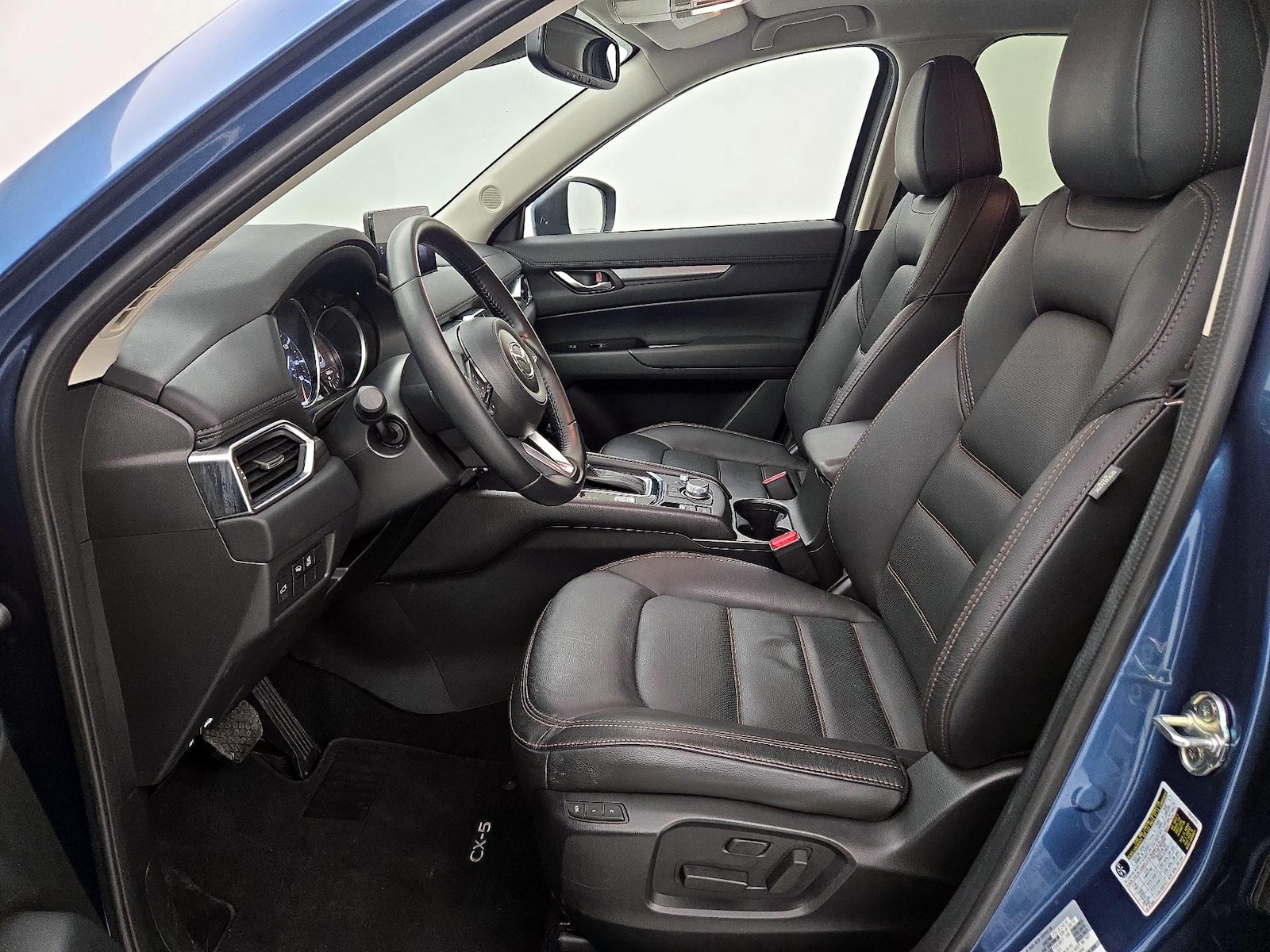 2023 Mazda CX-5 S Preferred package - Photo 12