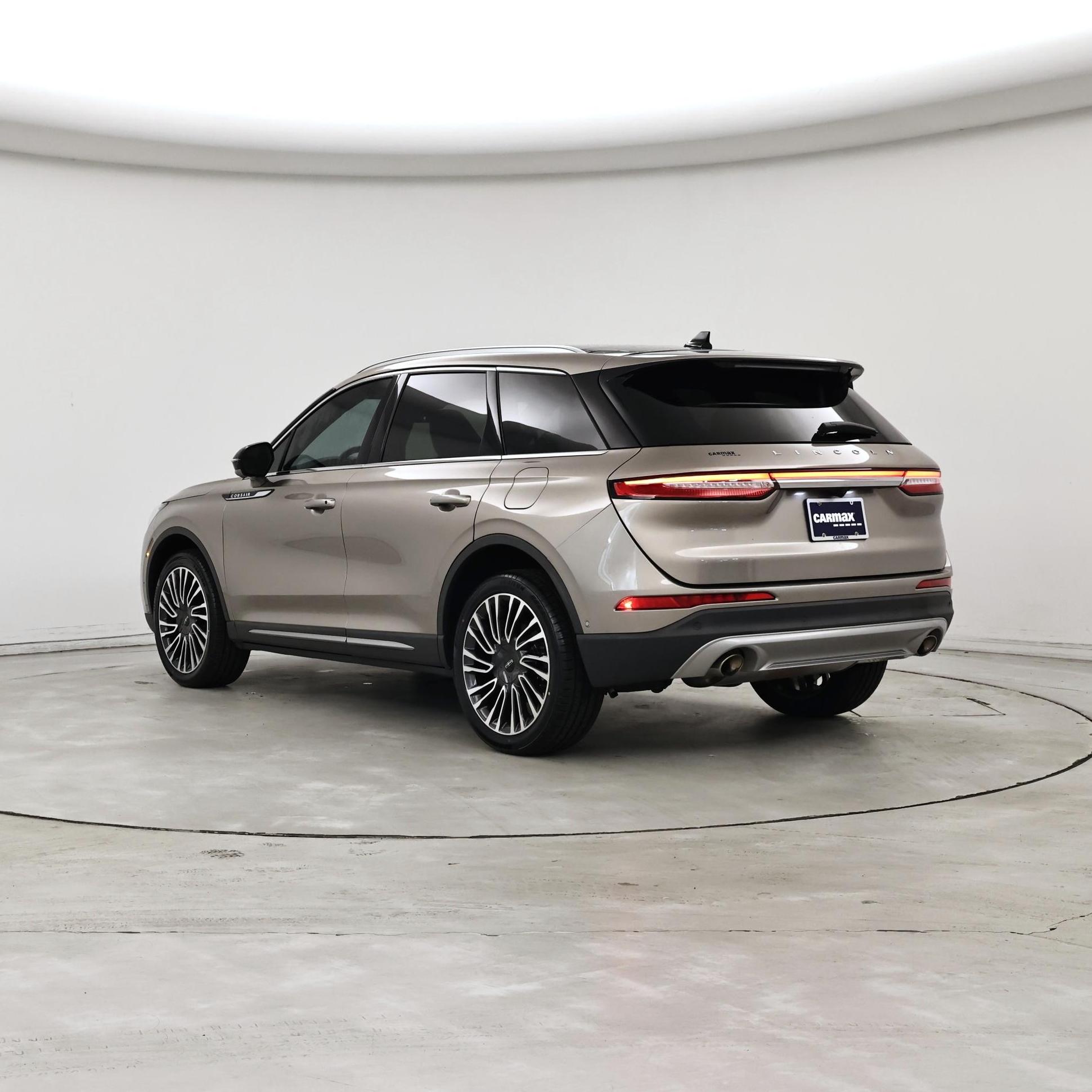 Thumbnail: 2021 Lincoln Corsair - 2