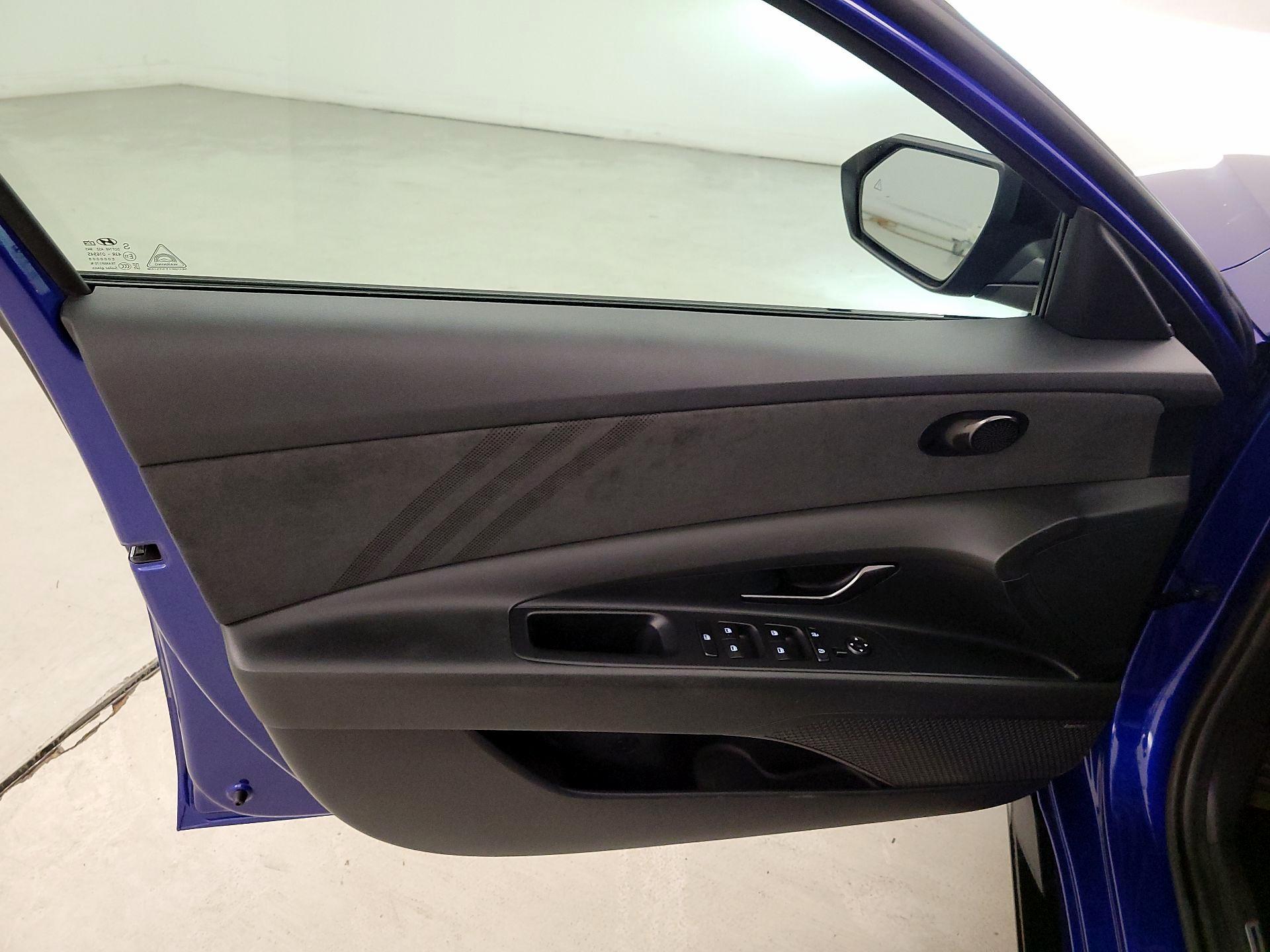 Thumbnail: 2023 Hyundai Elantra - 12