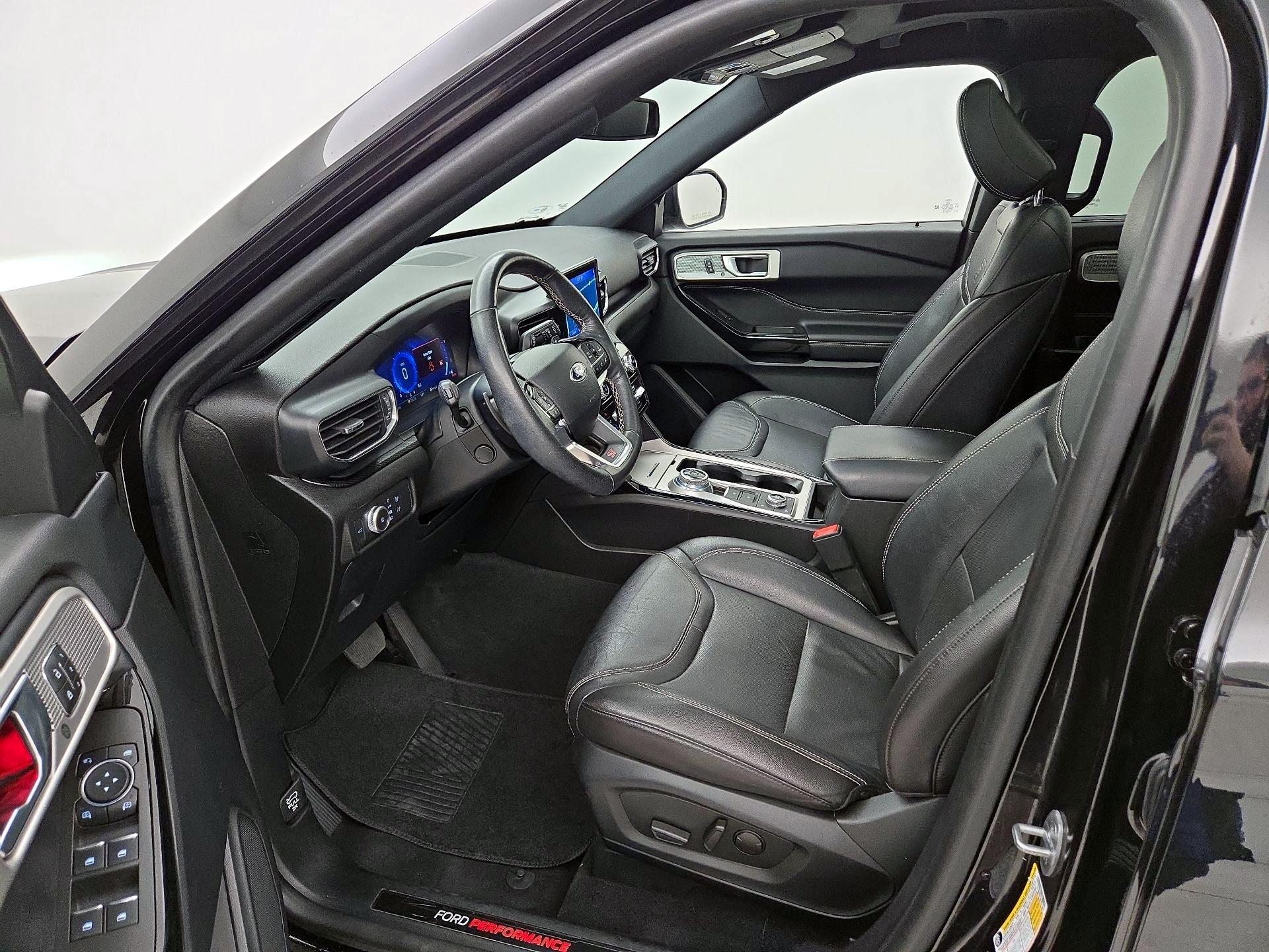 Thumbnail: 2022 Ford Explorer - 11