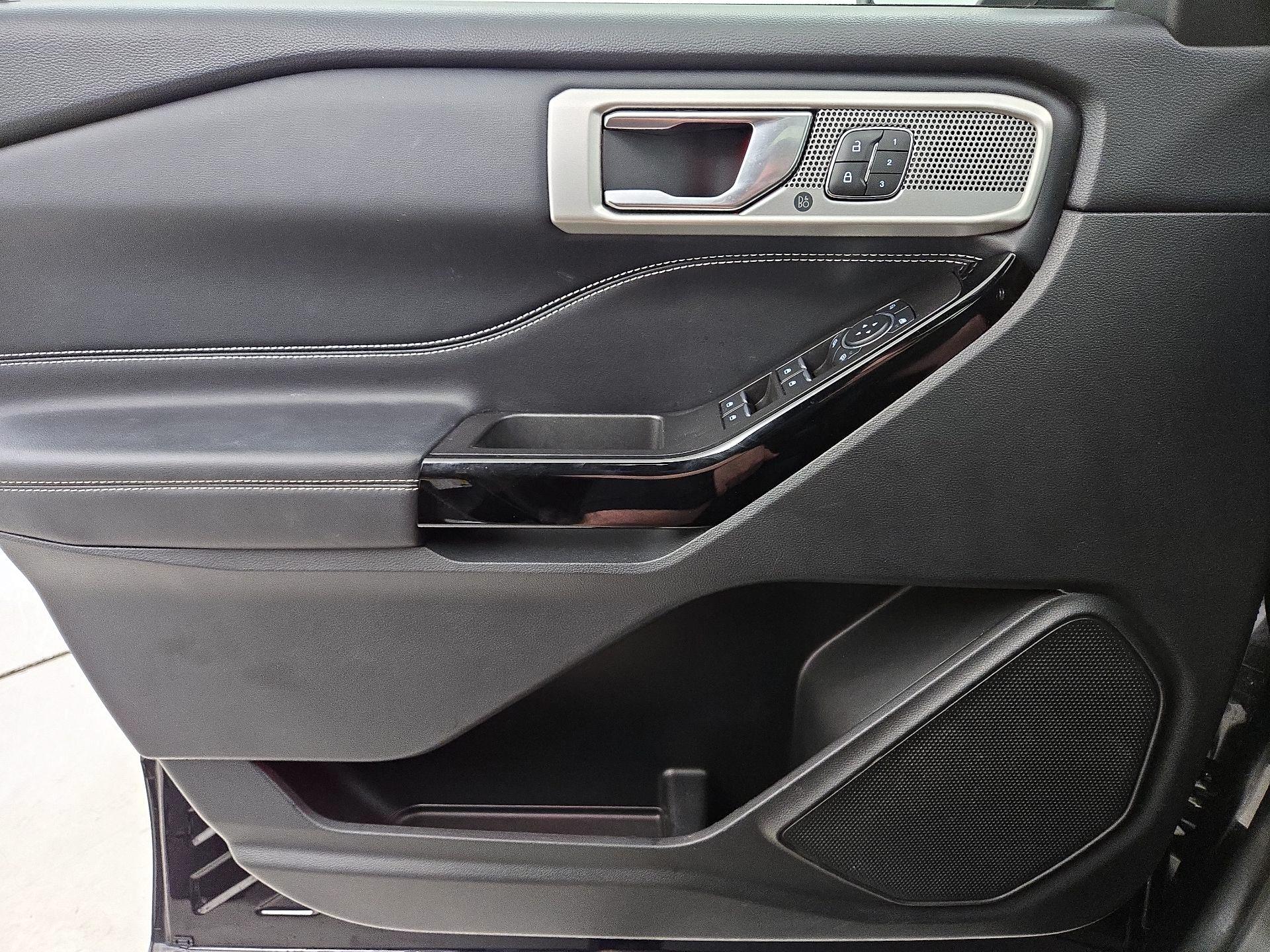 Thumbnail: 2022 Ford Explorer - 12