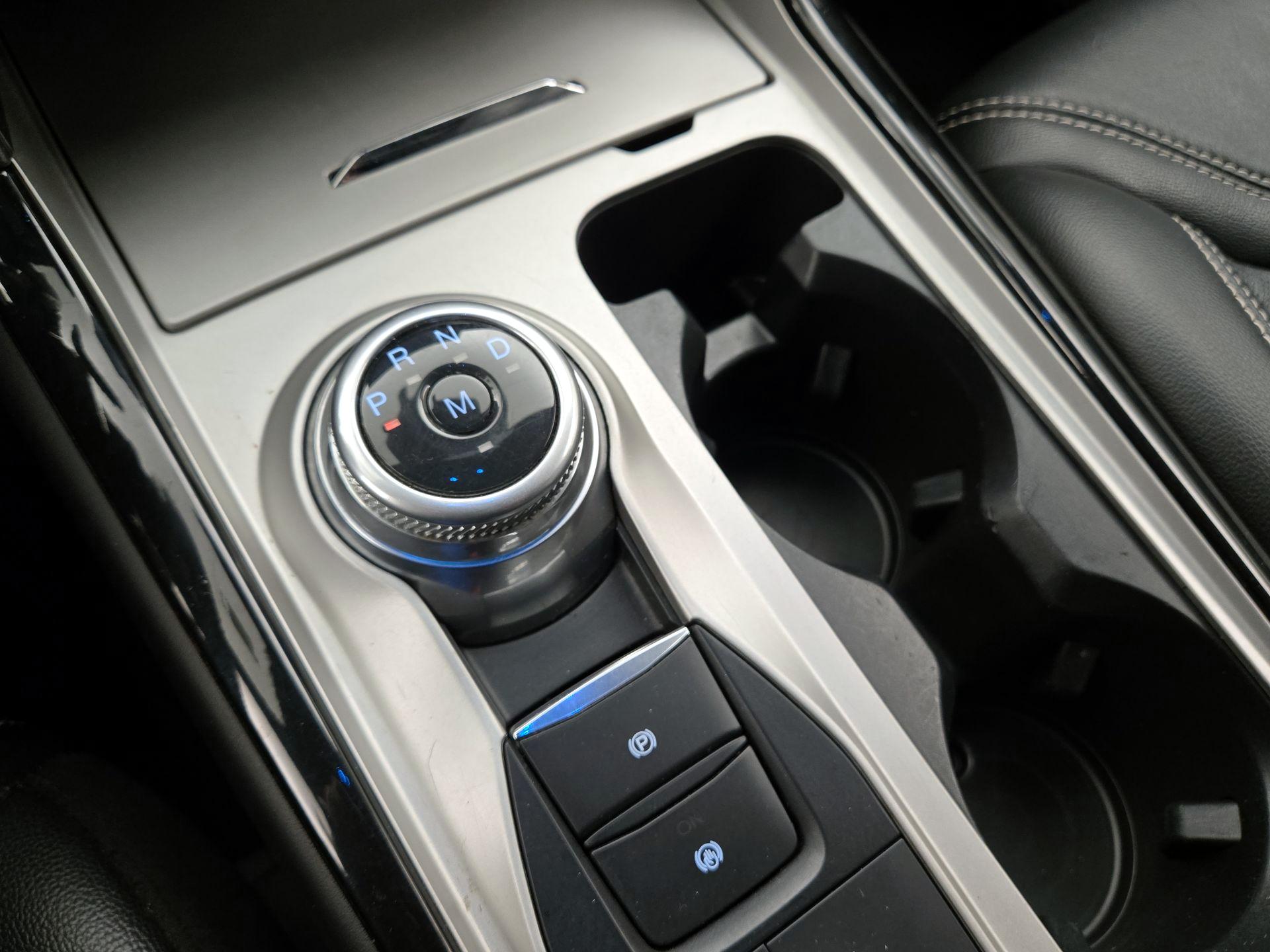 Thumbnail: 2022 Ford Explorer - 18