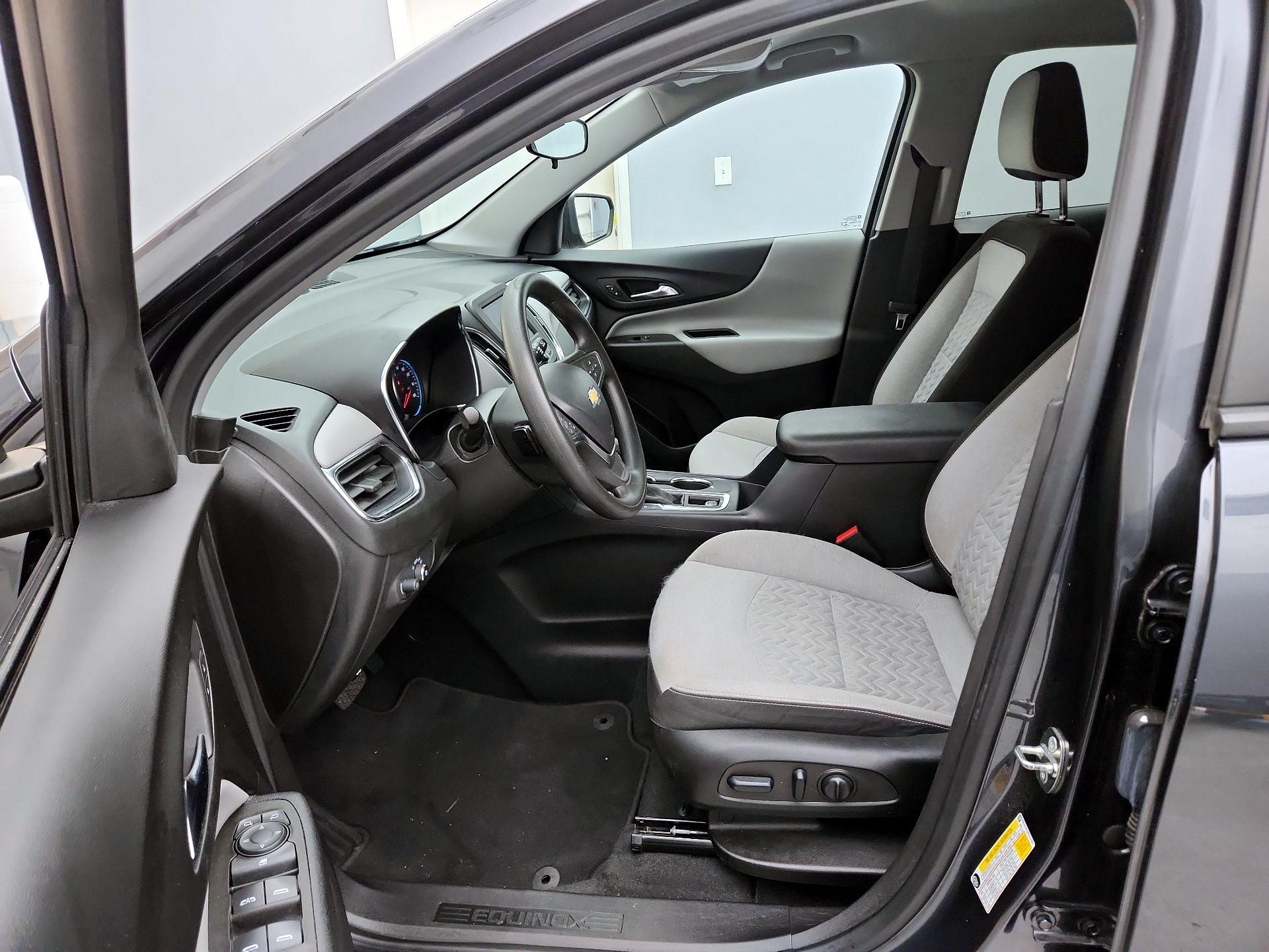 Thumbnail: 2022 Chevrolet Equinox - 11