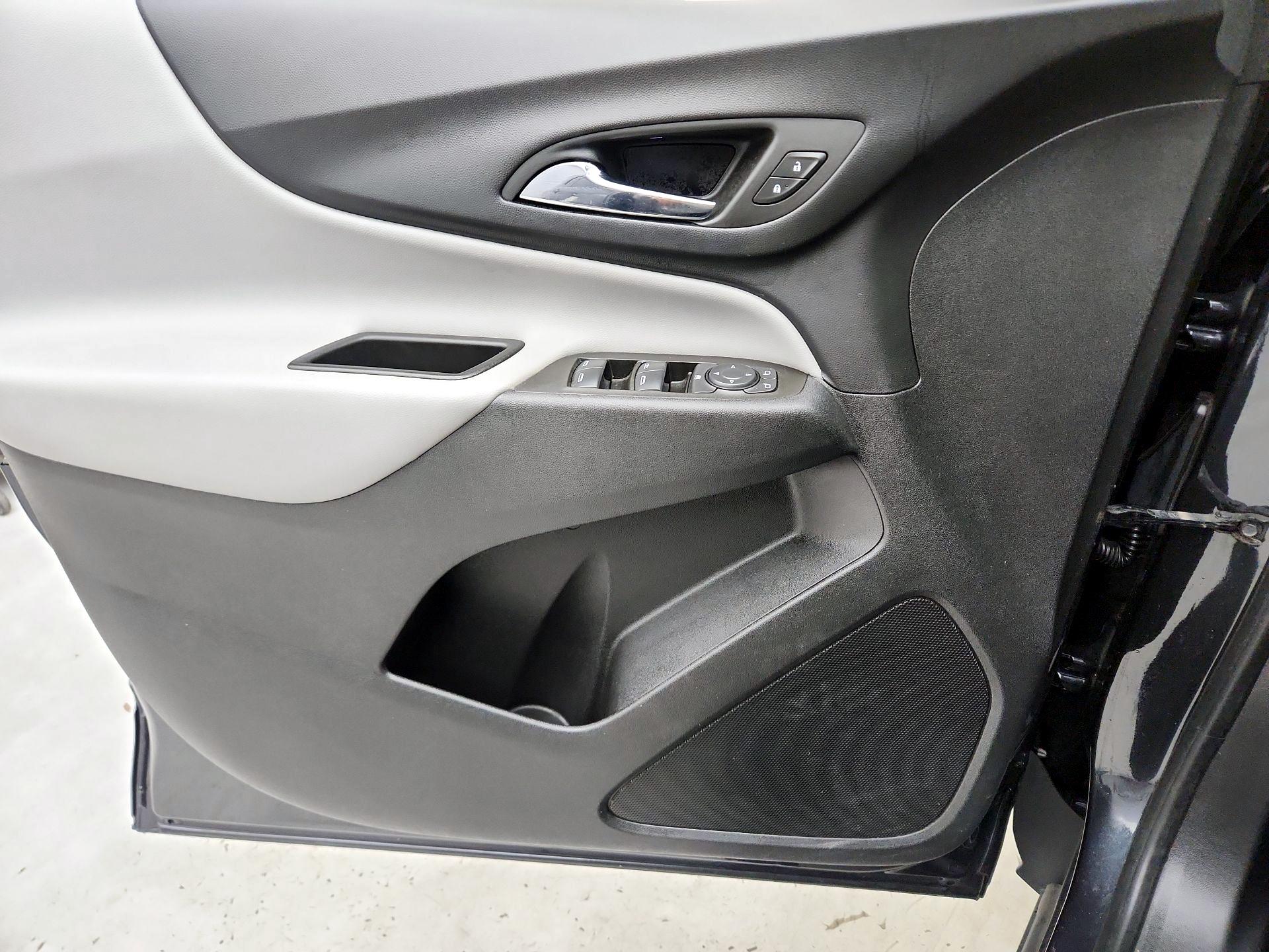 Thumbnail: 2022 Chevrolet Equinox - 12