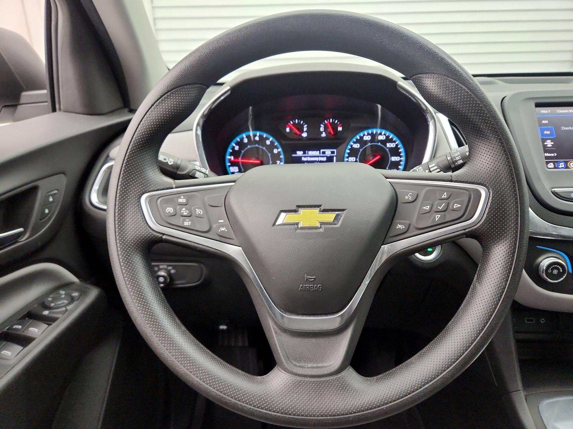 Thumbnail: 2022 Chevrolet Equinox - 10