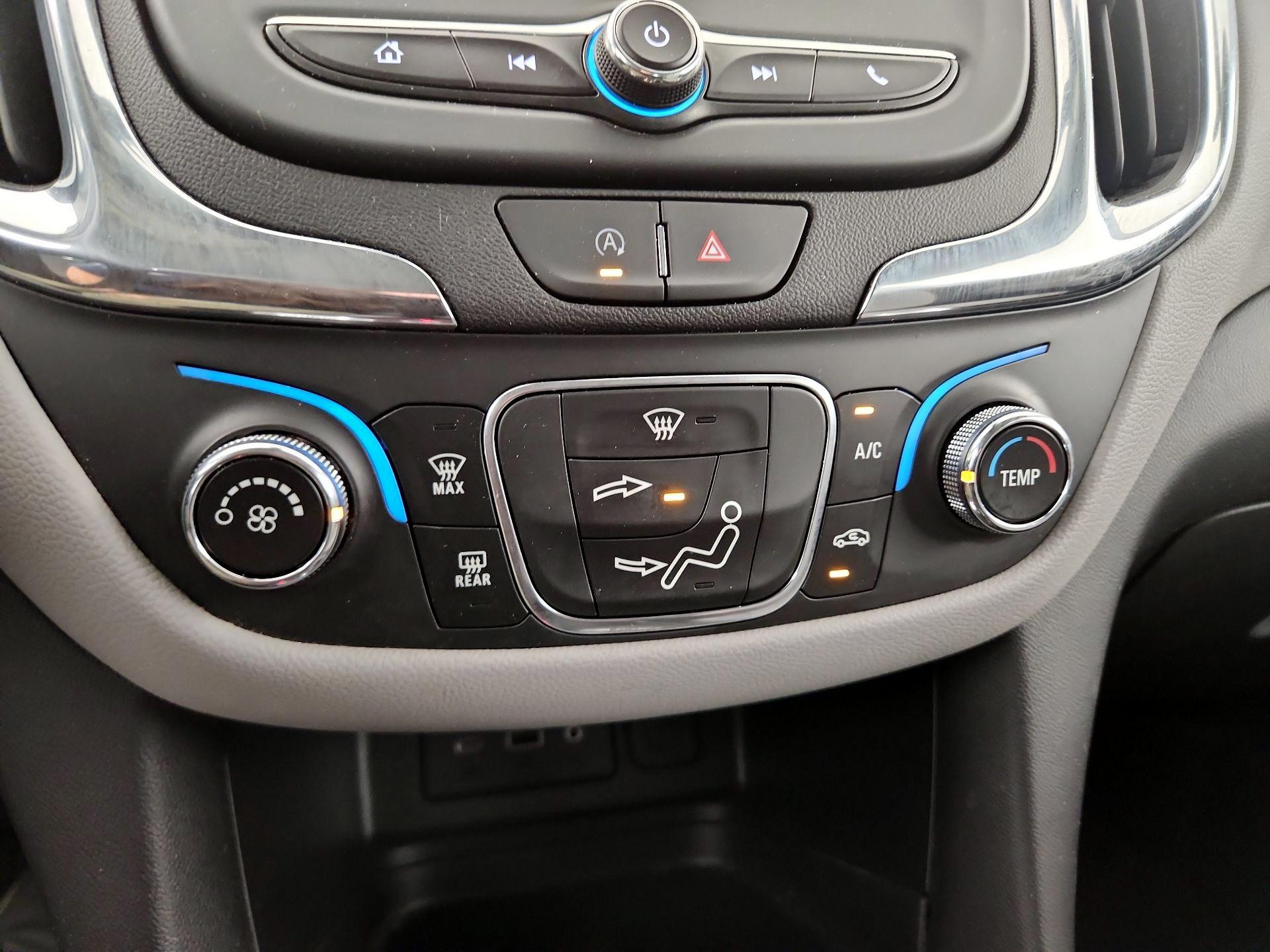 Thumbnail: 2022 Chevrolet Equinox - 16