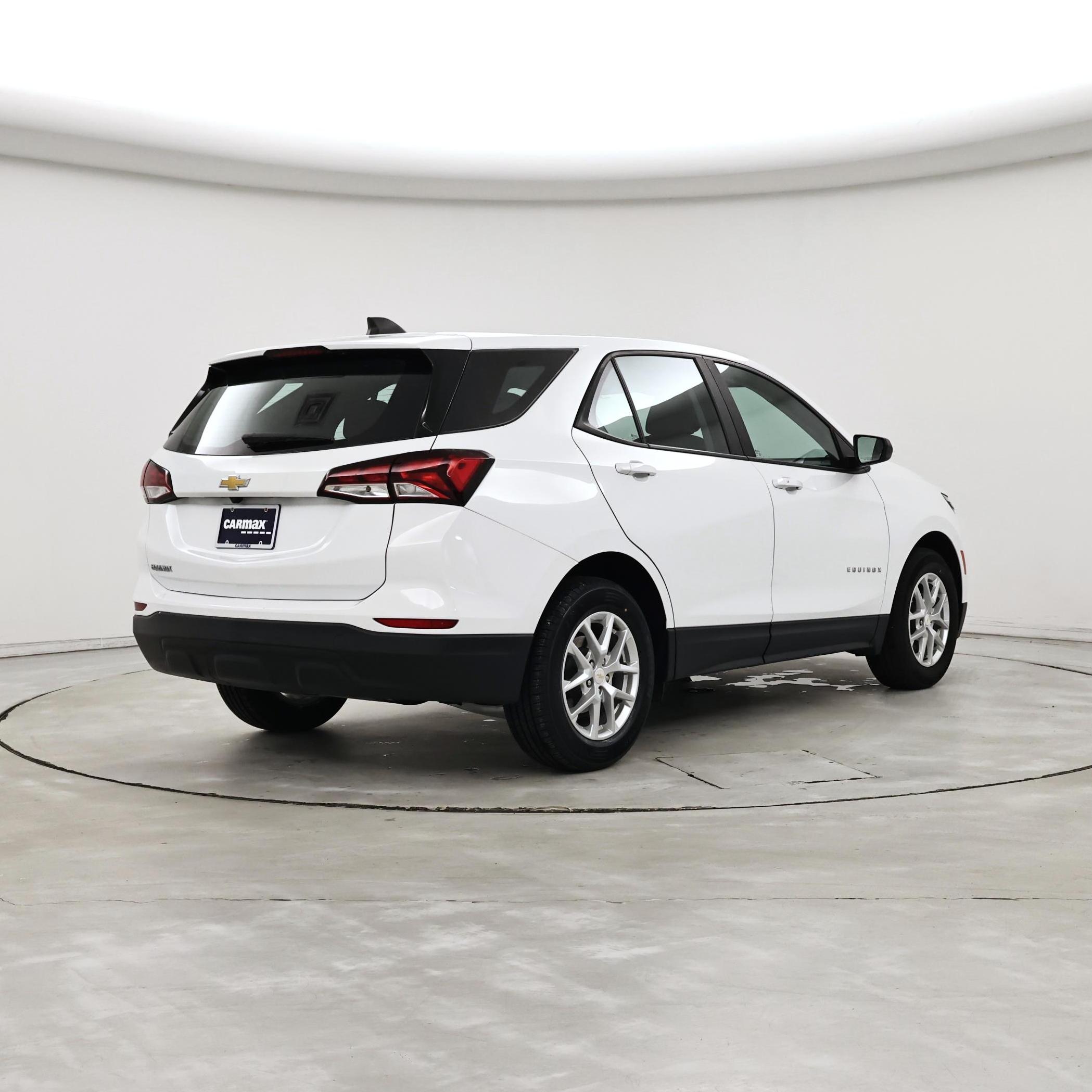 Thumbnail: 2022 Chevrolet Equinox - 8