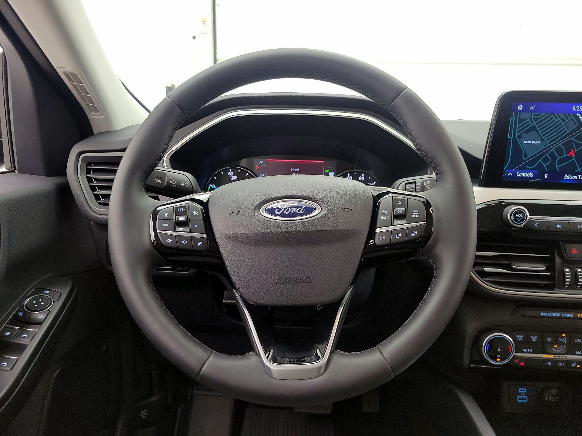 Thumbnail: 2022 Ford Escape - 10