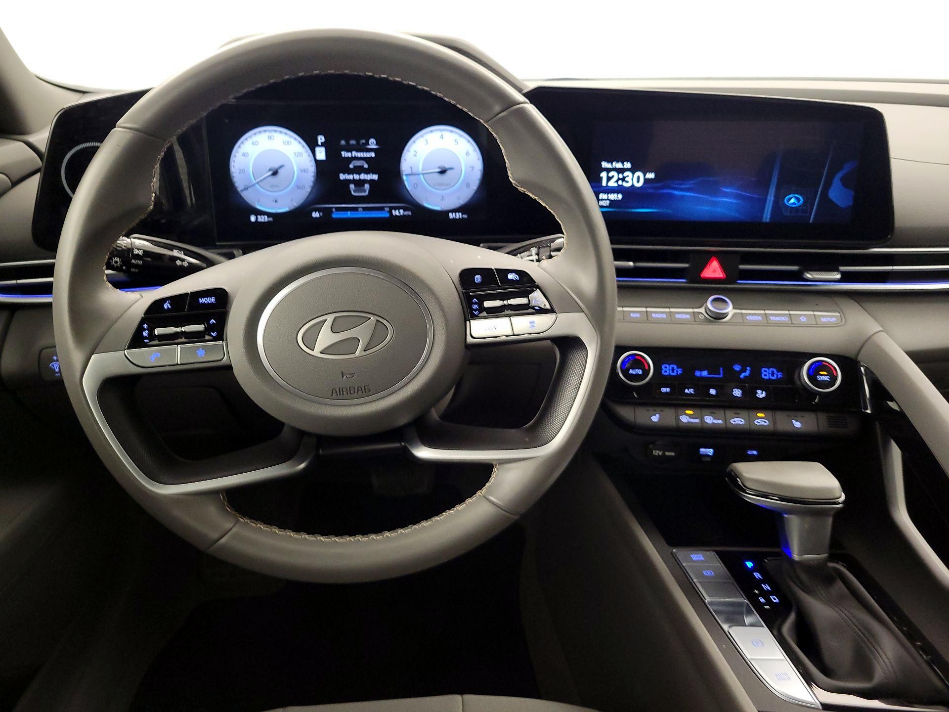 Thumbnail: 2025 Hyundai Elantra - 10