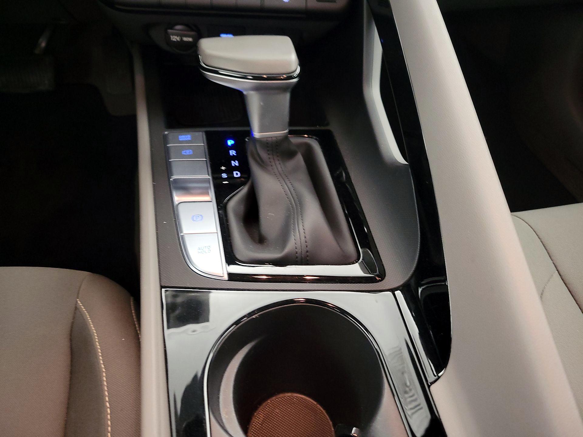 Thumbnail: 2025 Hyundai Elantra - 18