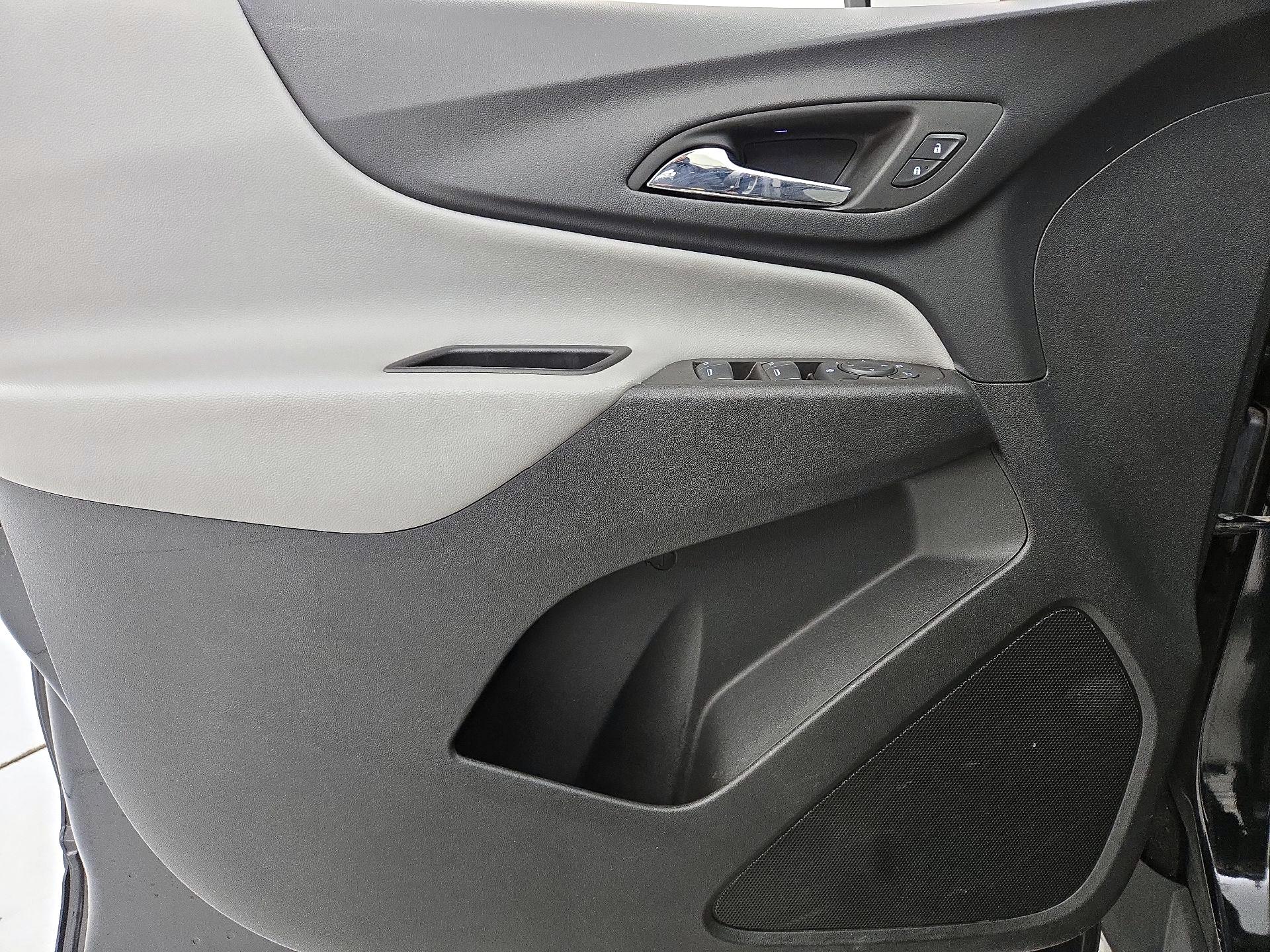 Thumbnail: 2023 Chevrolet Equinox - 12