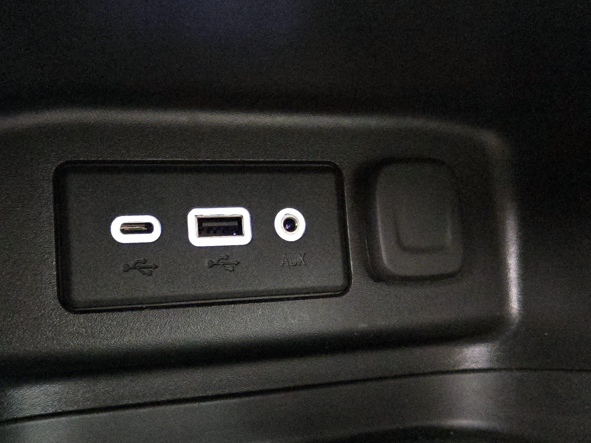 Thumbnail: 2023 Chevrolet Equinox - 17