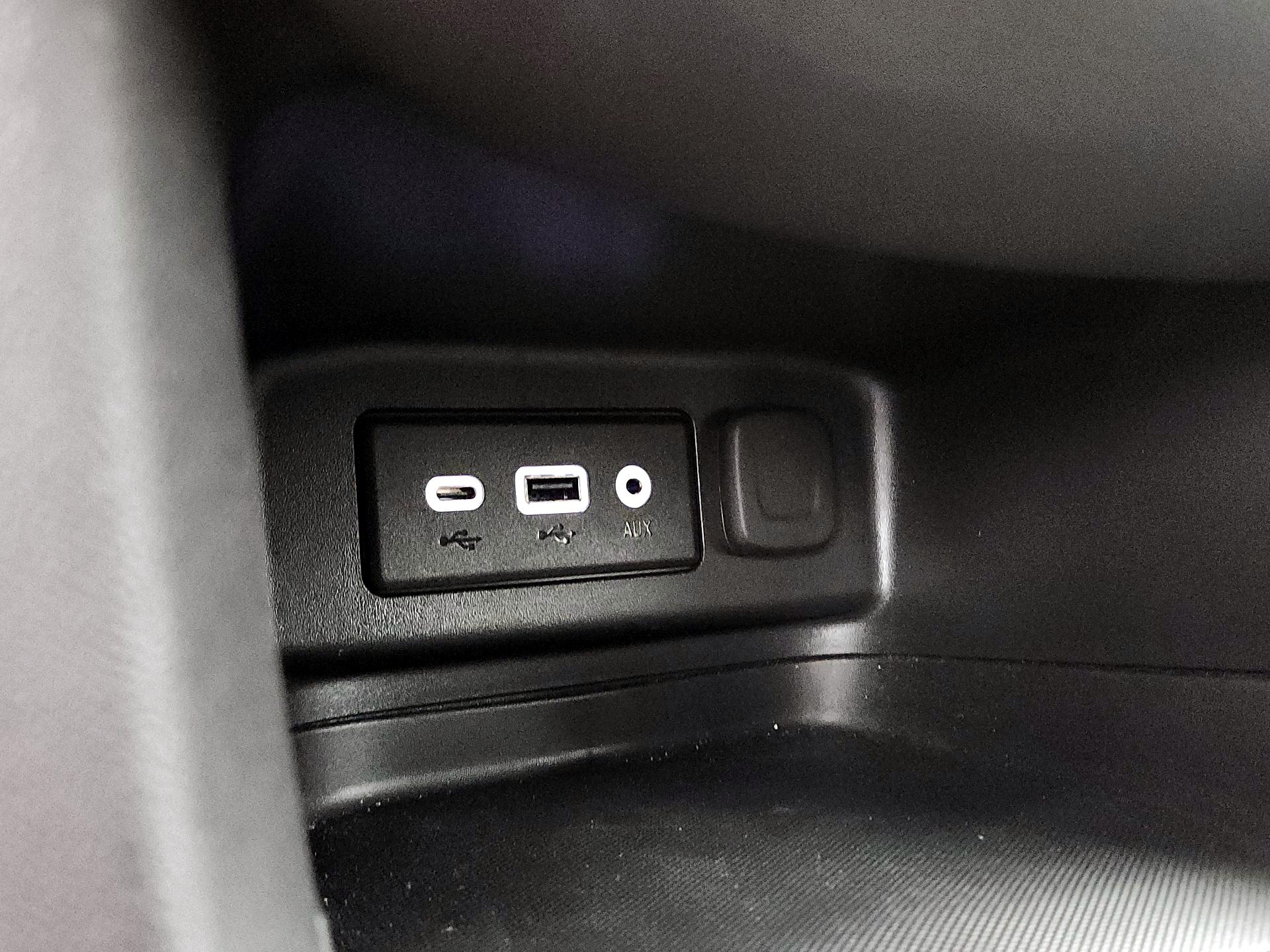 Thumbnail: 2024 Chevrolet Equinox - 18