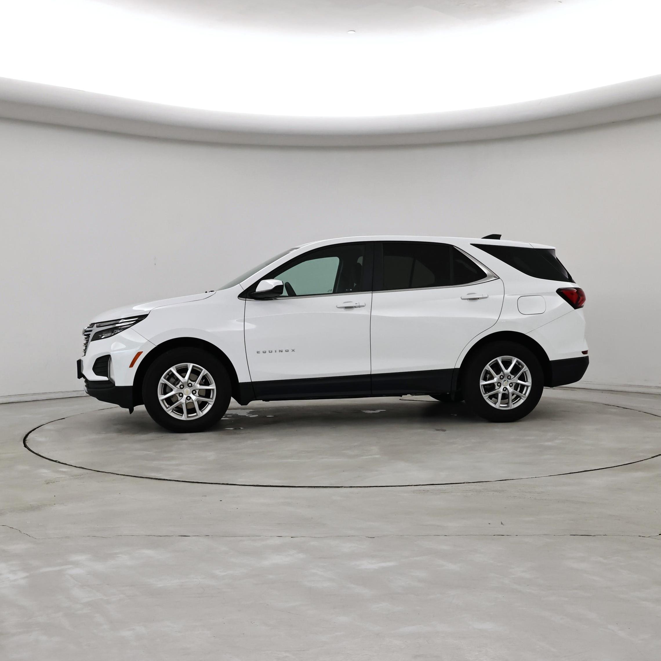 Thumbnail: 2024 Chevrolet Equinox - 3