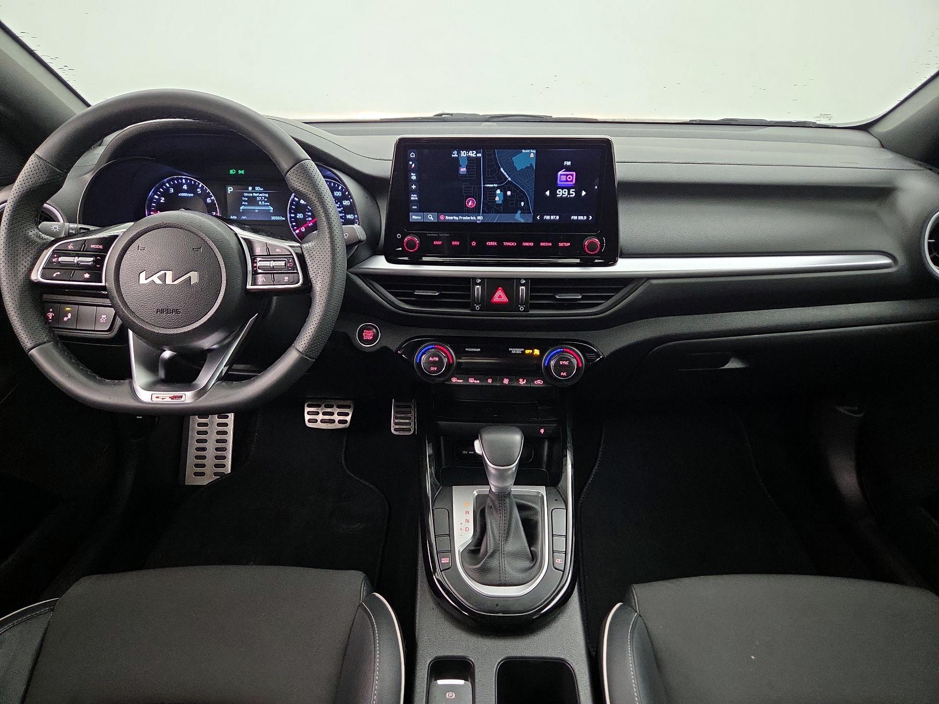 Thumbnail: 2023 Kia Forte - 9