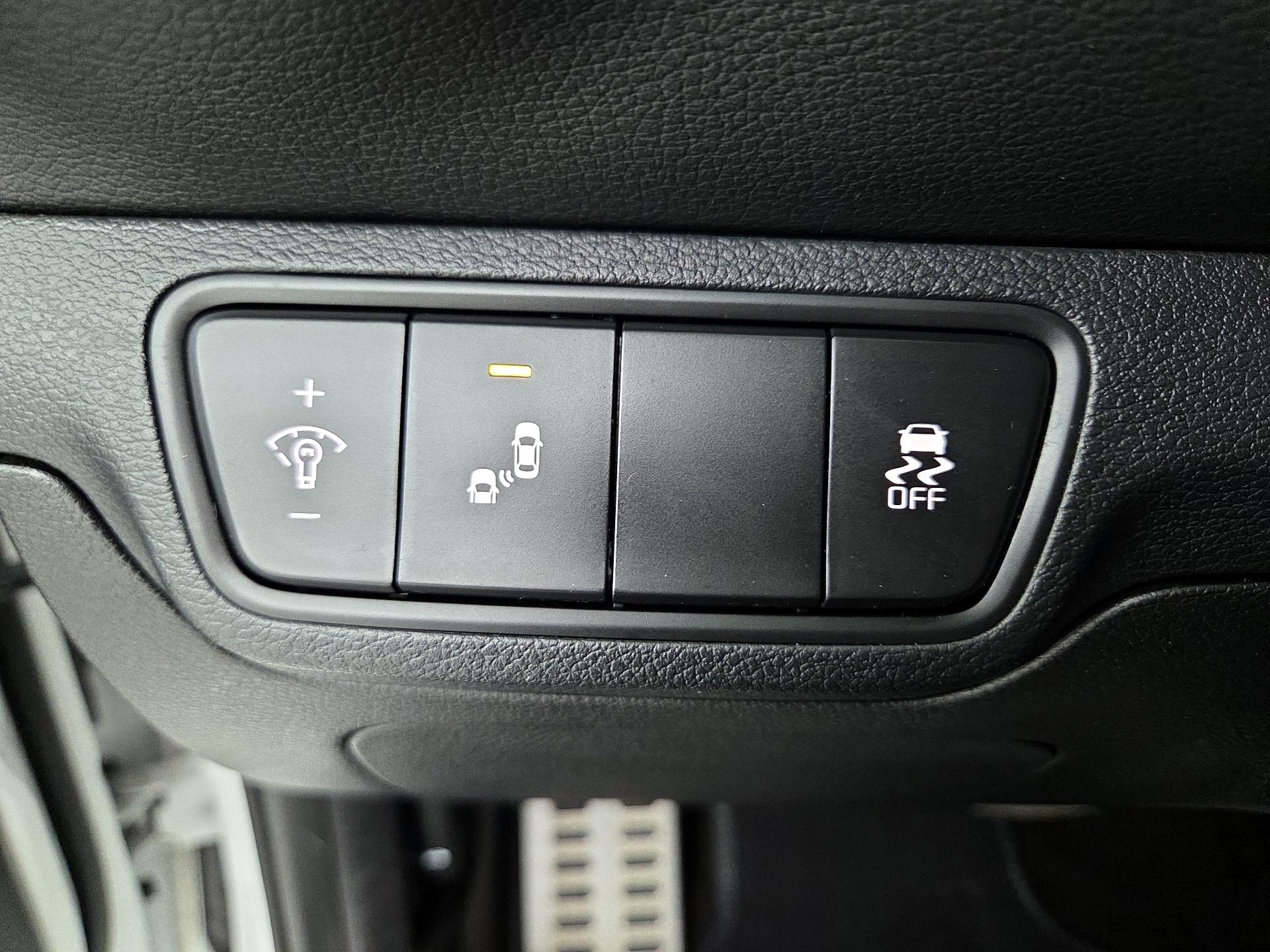 Thumbnail: 2023 Kia Forte - 13