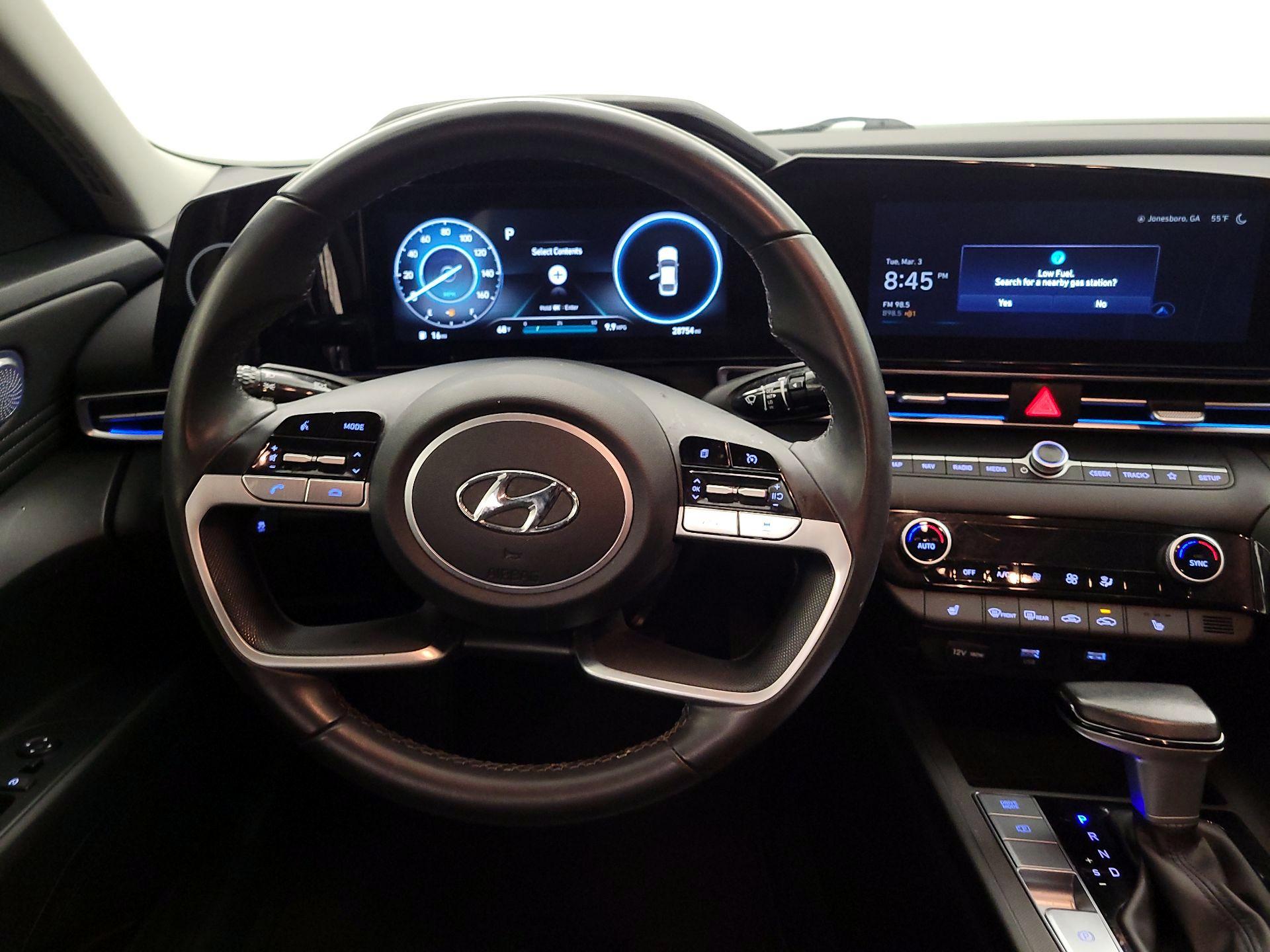 Thumbnail: 2023 Hyundai Elantra - 10