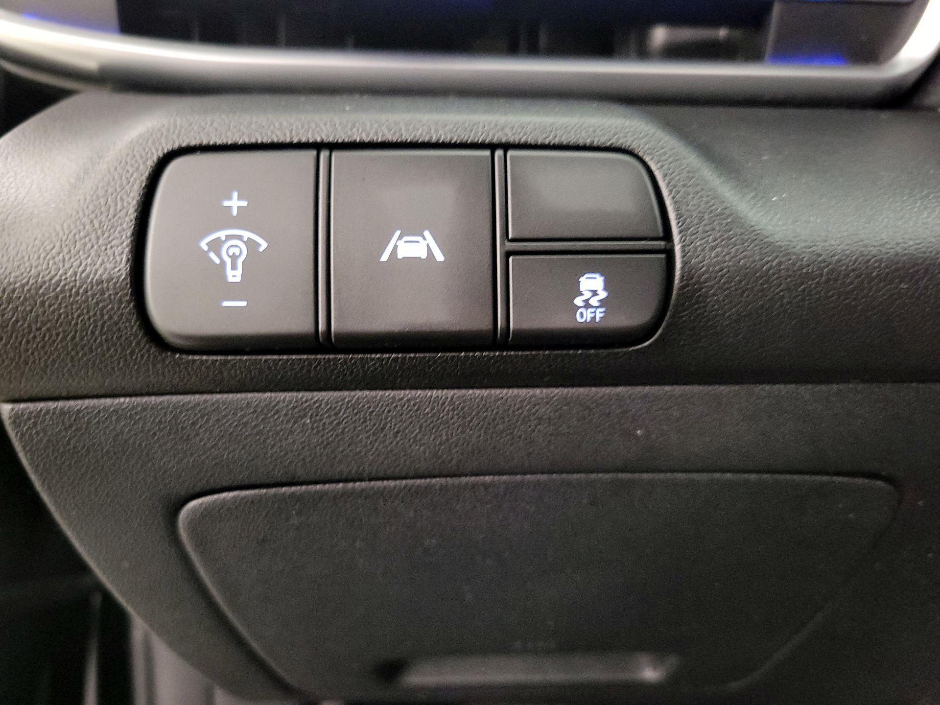 Thumbnail: 2023 Hyundai Elantra - 13