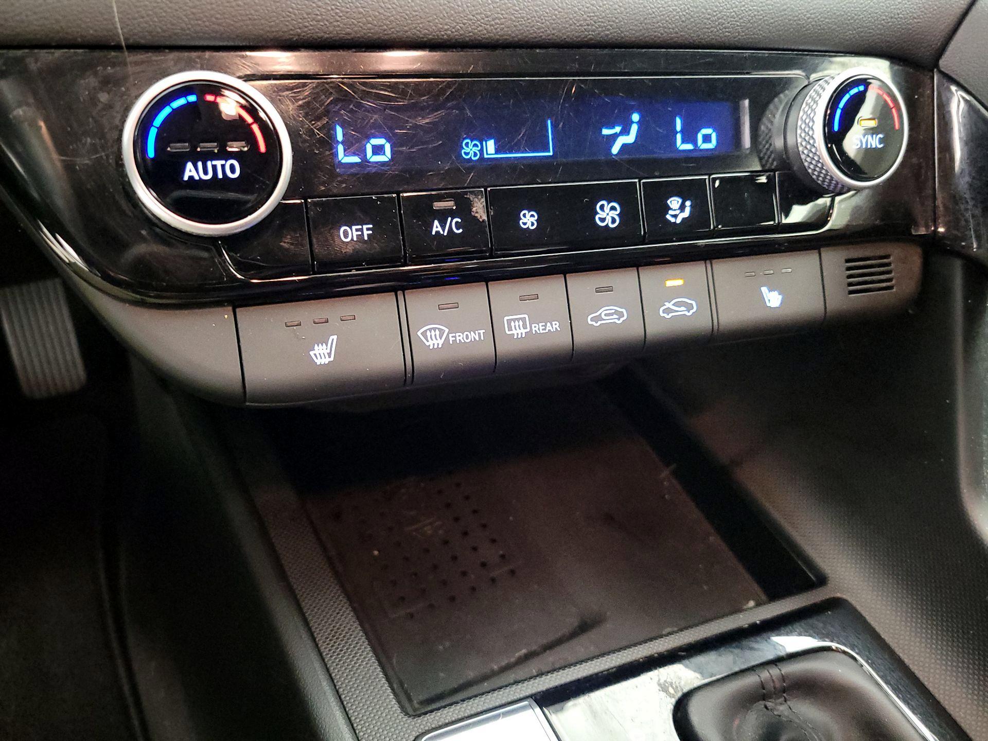 Thumbnail: 2023 Hyundai Elantra - 17