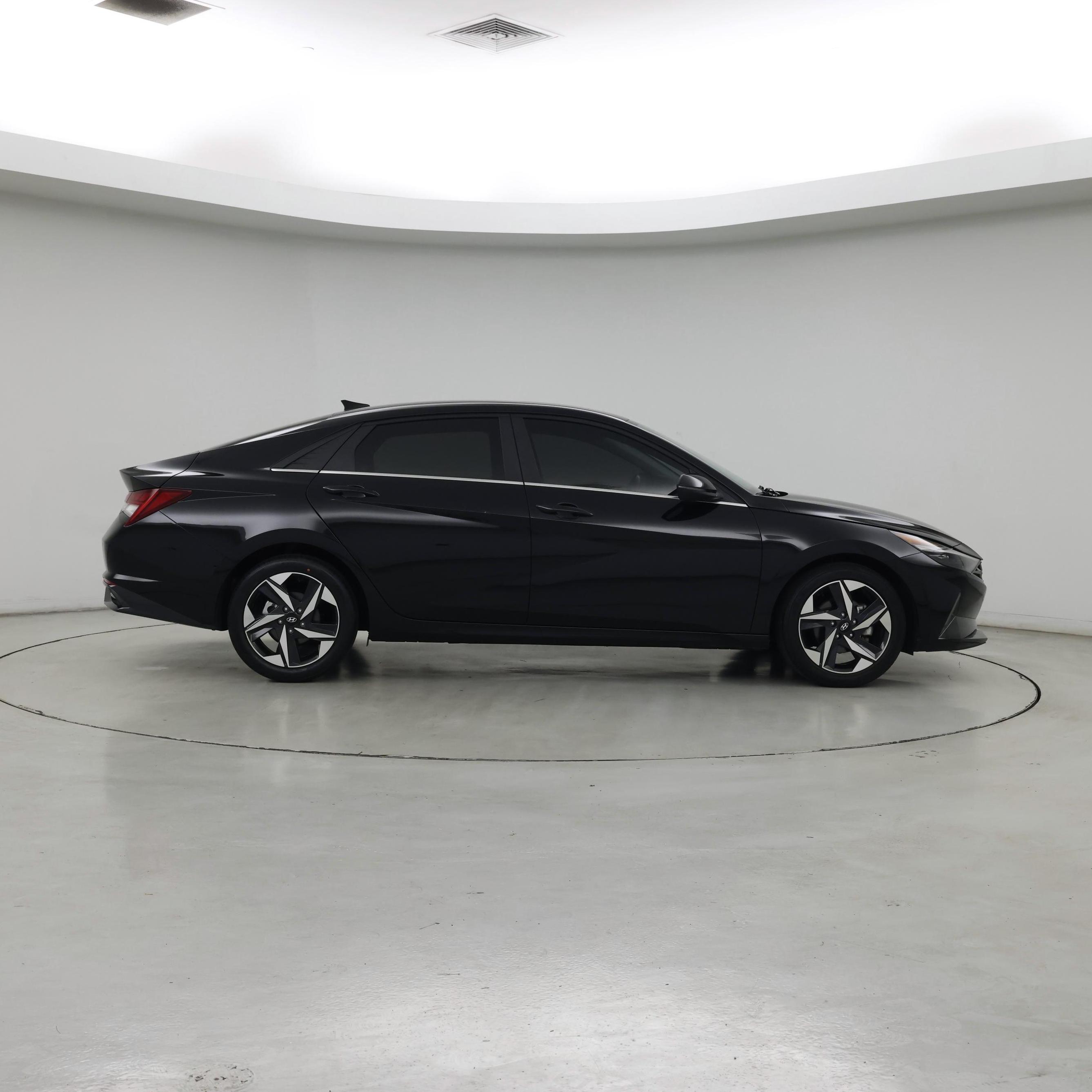 Thumbnail: 2023 Hyundai Elantra - 7