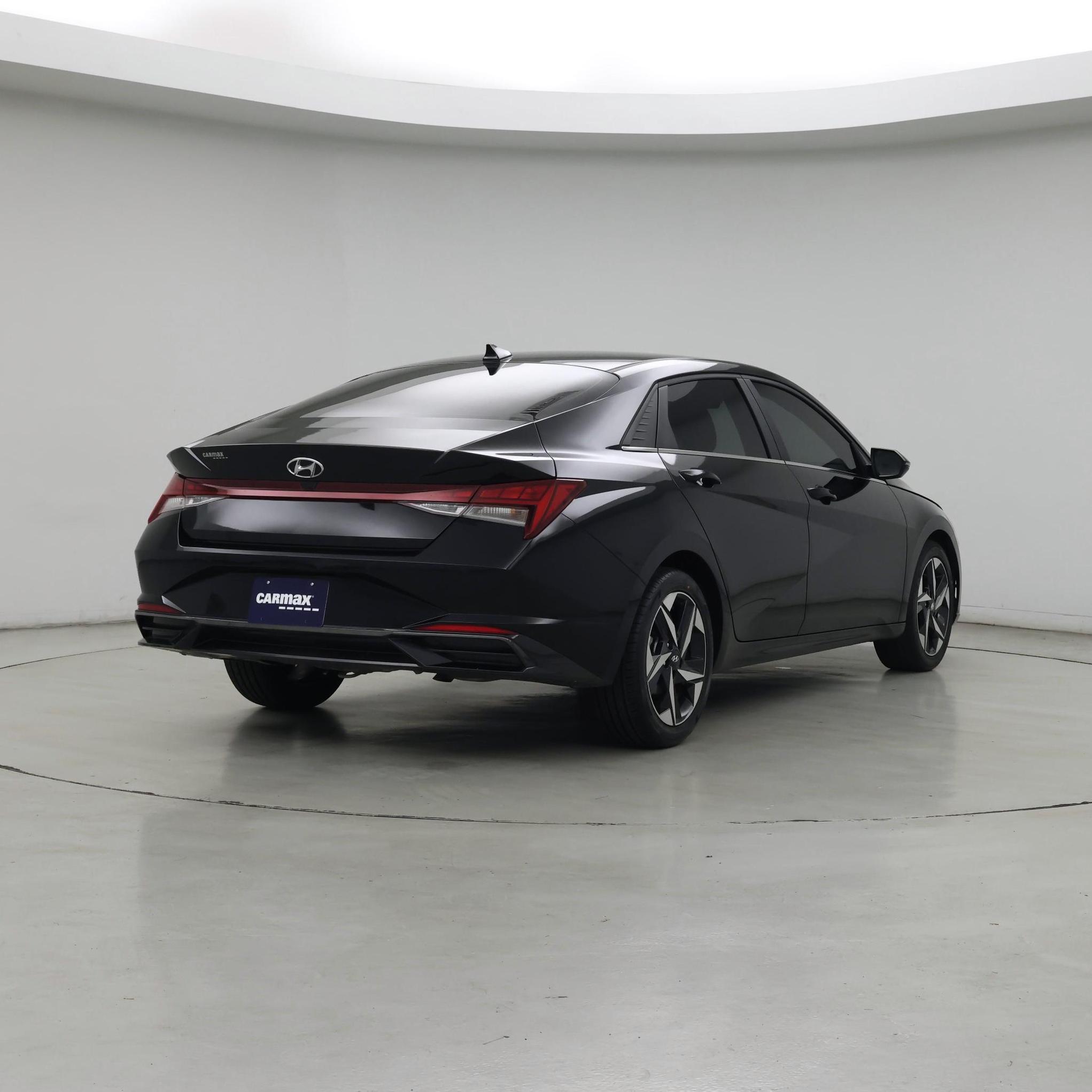 Thumbnail: 2023 Hyundai Elantra - 8