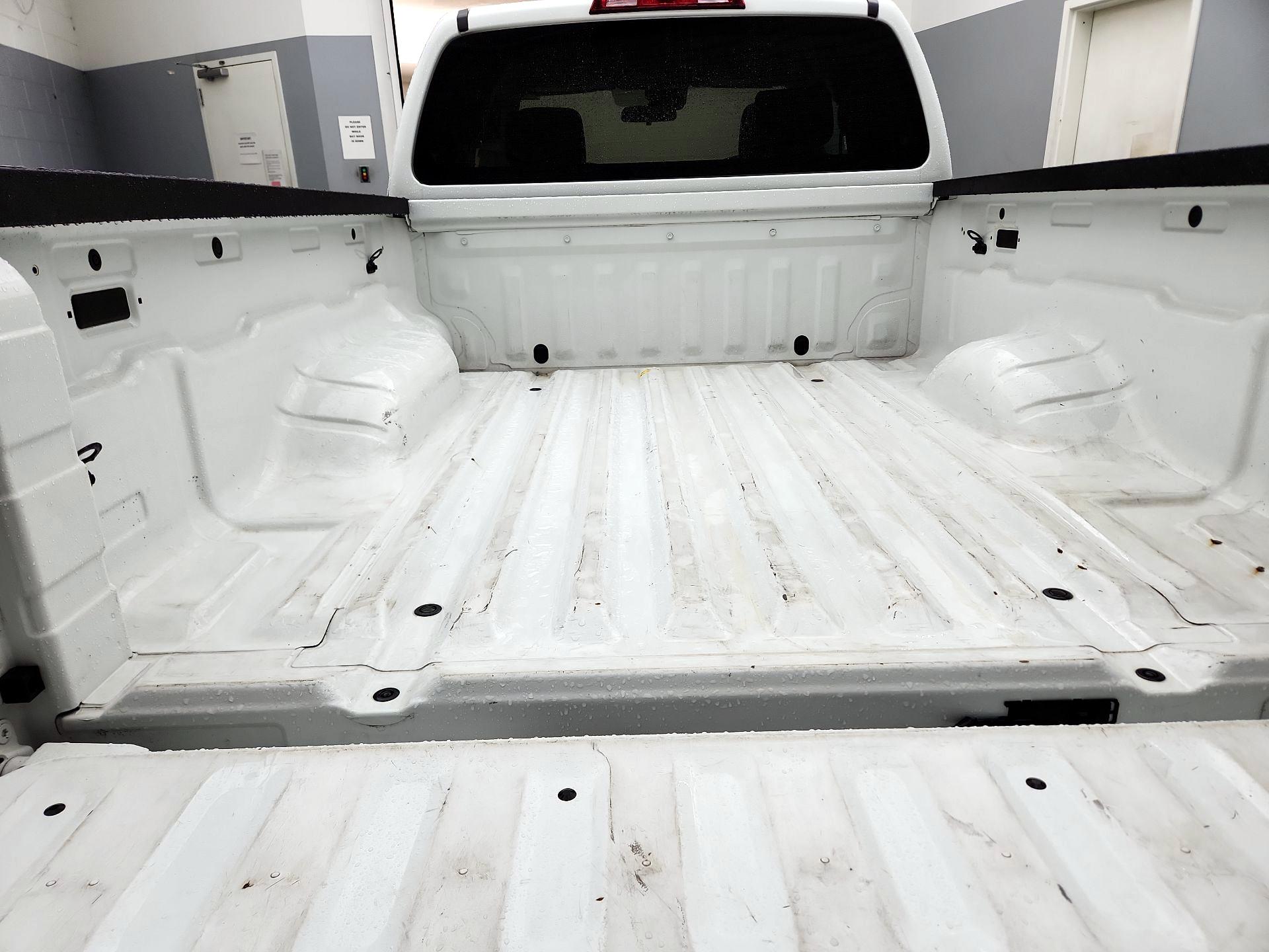 Thumbnail: 2022 Nissan Frontier - 19