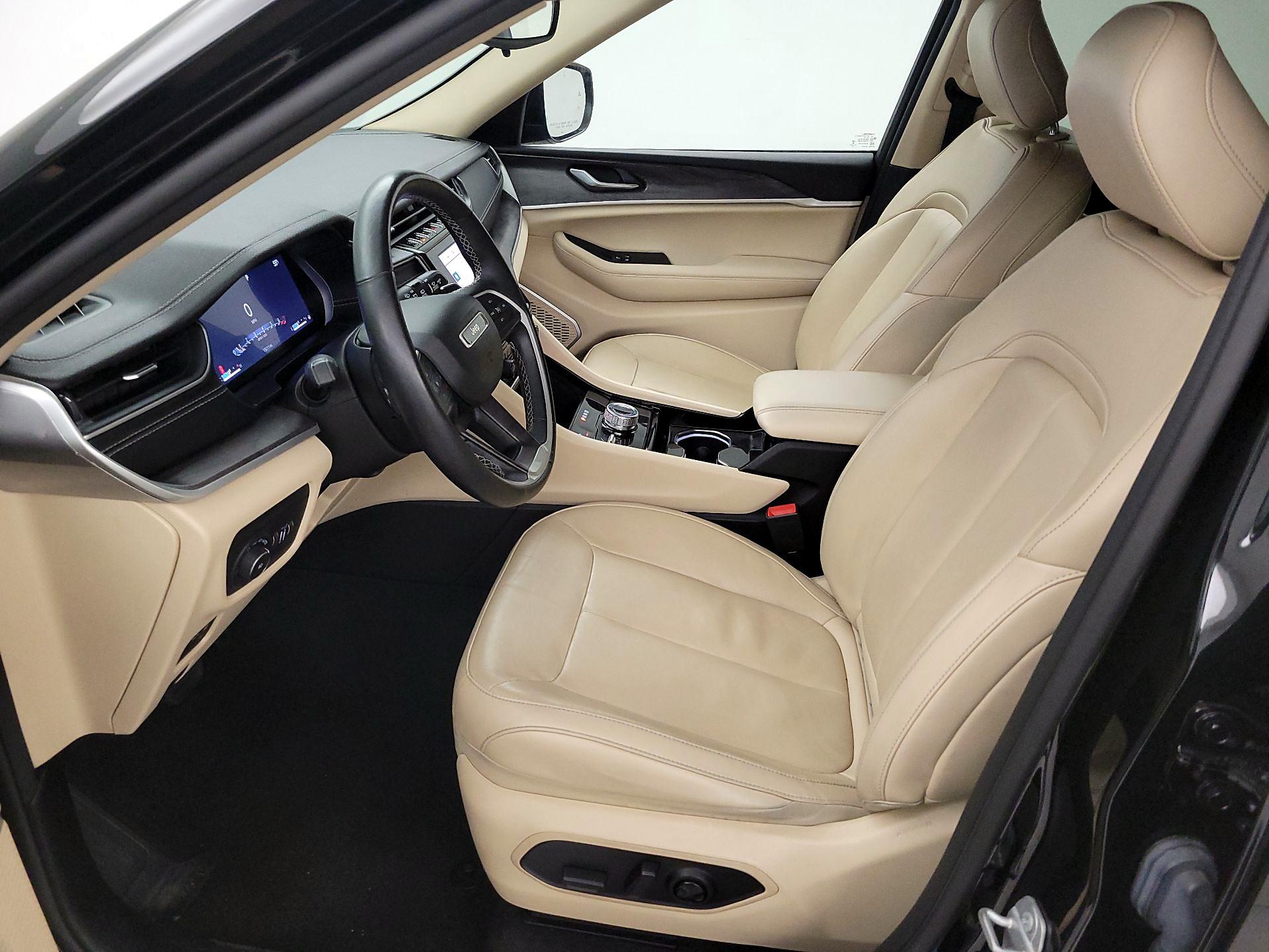 Thumbnail: 2022 Jeep Grand Cherokee L - 11