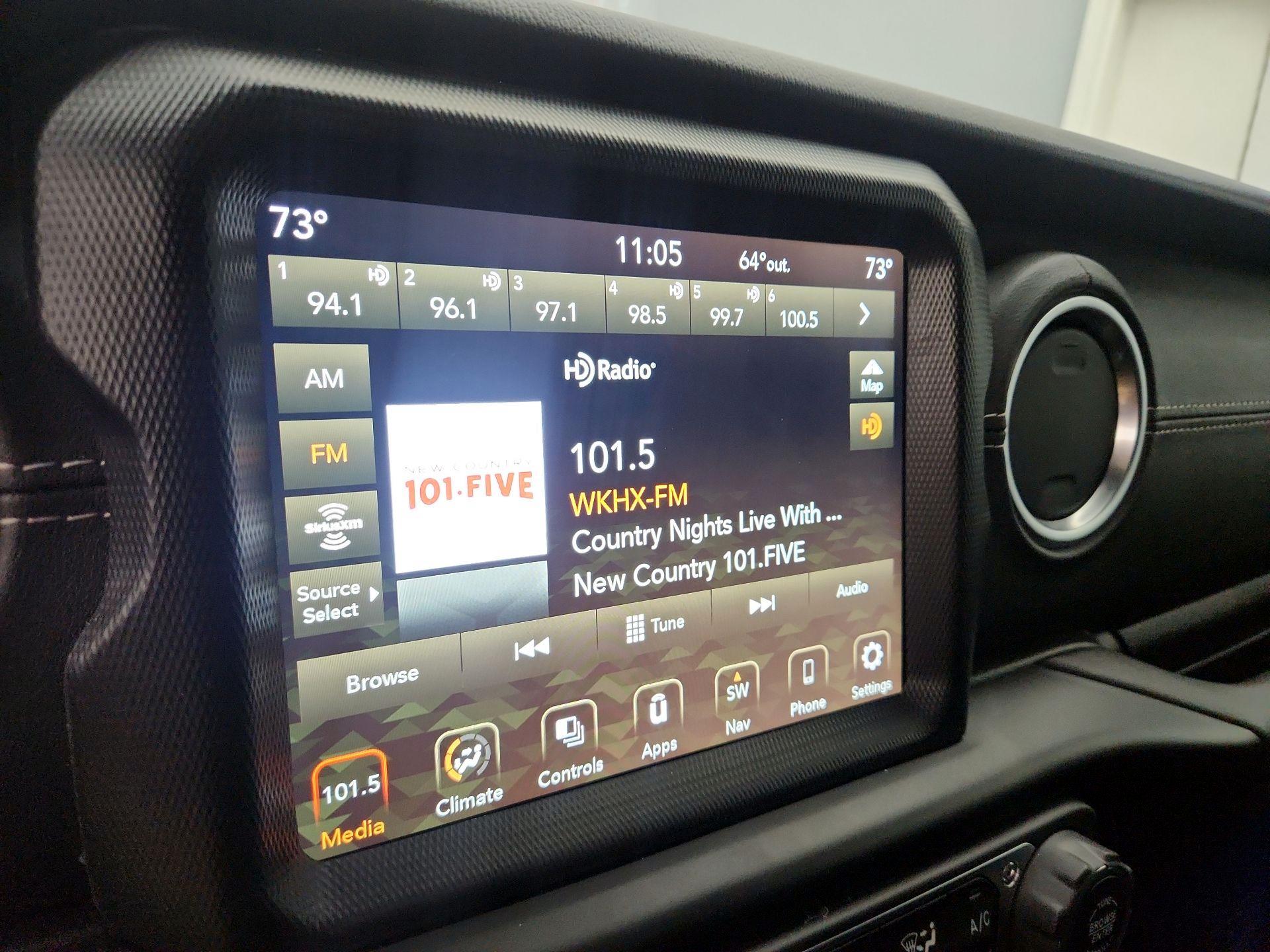 Thumbnail: 2021 Jeep Gladiator - 16