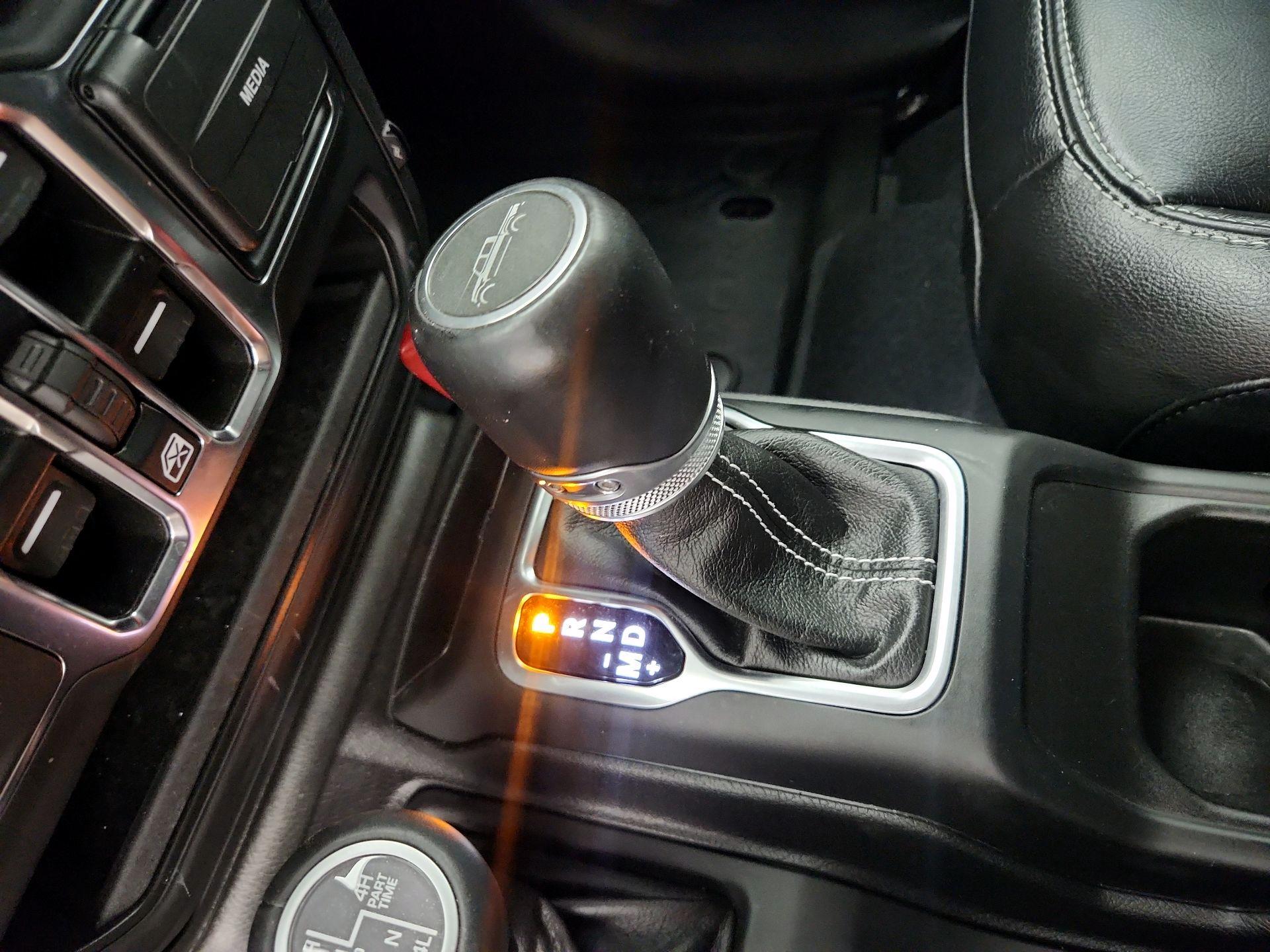 Thumbnail: 2021 Jeep Gladiator - 18