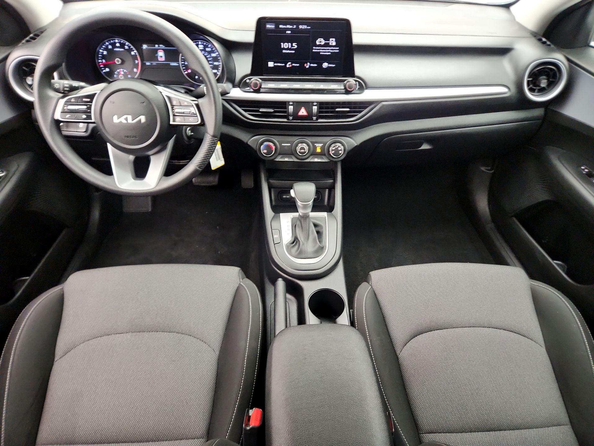 Thumbnail: 2023 Kia Forte - 9