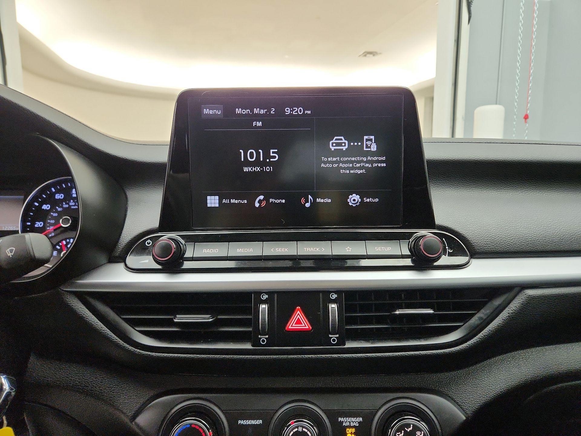 Thumbnail: 2023 Kia Forte - 15