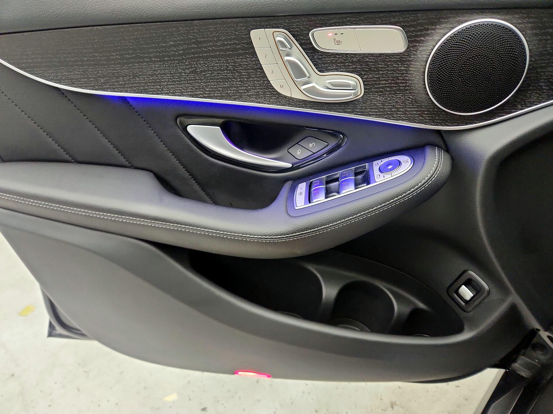 Thumbnail: 2022 Mercedes-Benz GLC - 12